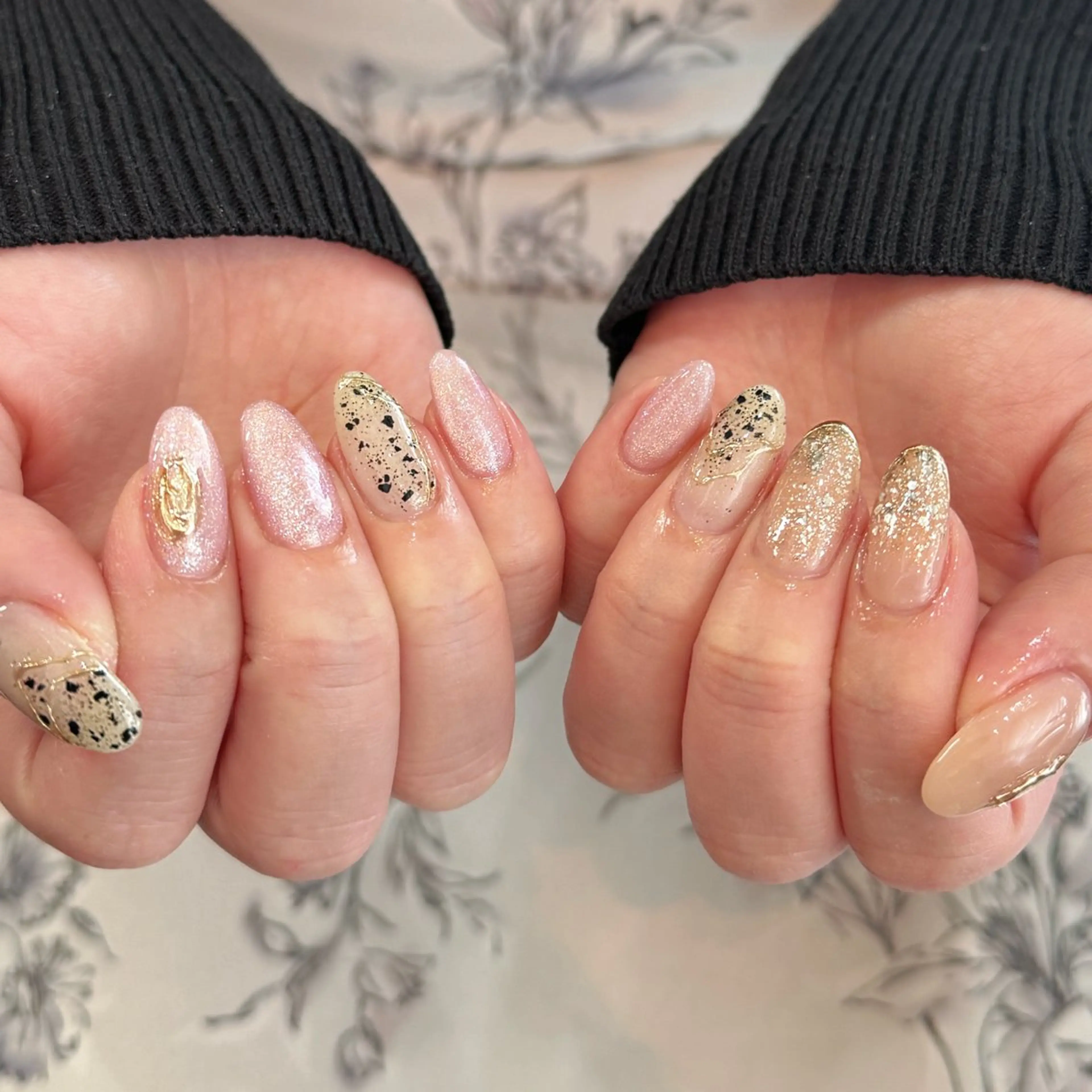 ネイル オーロラネイル 長さ出し フレンチネイル ジェルネイル ガラスフレンチ ハンドネイル Rela・S NAILのネイルデザイン