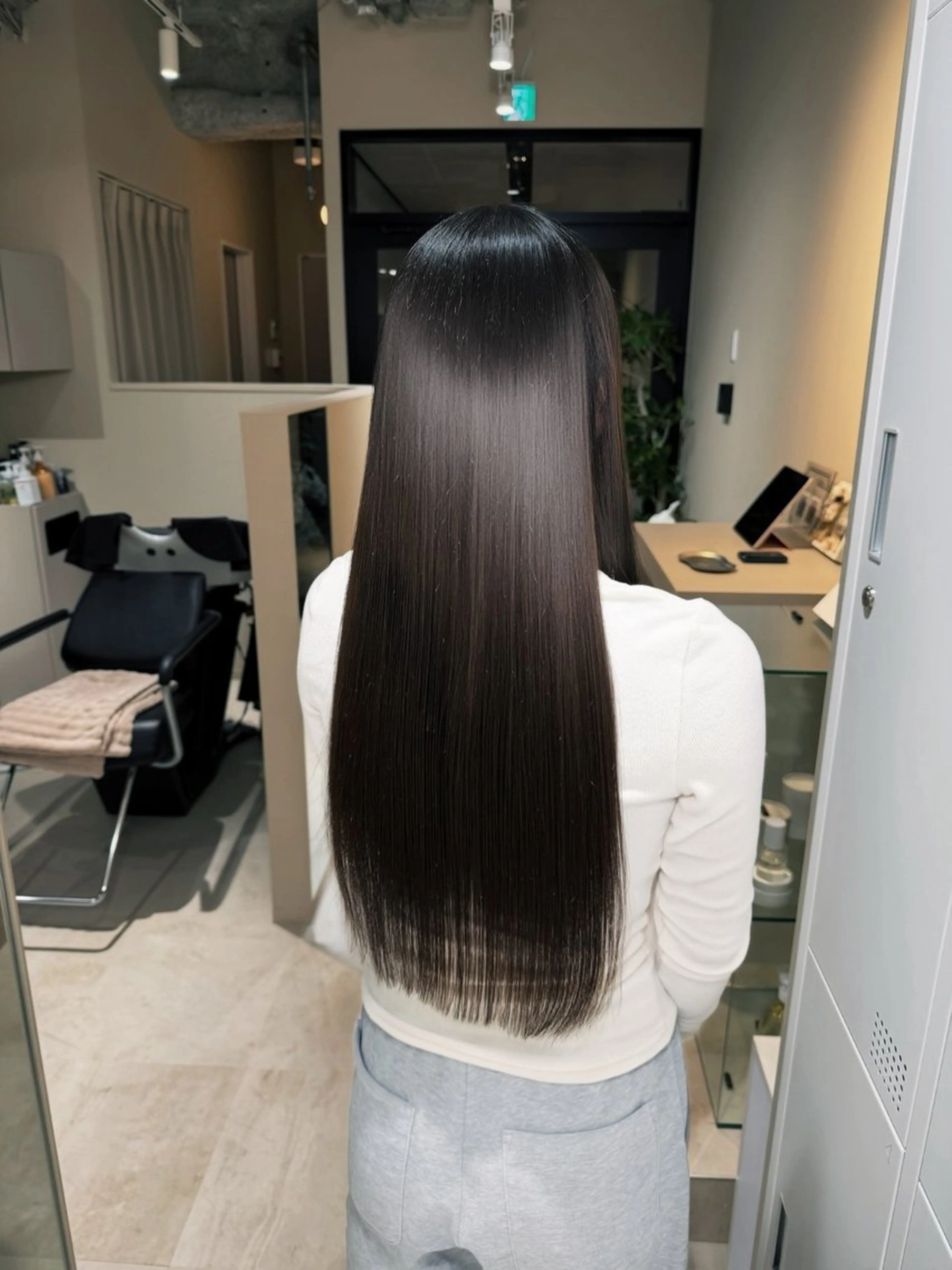 ロング 縮毛矯正 wool TOKYO ありさのヘアスタイル