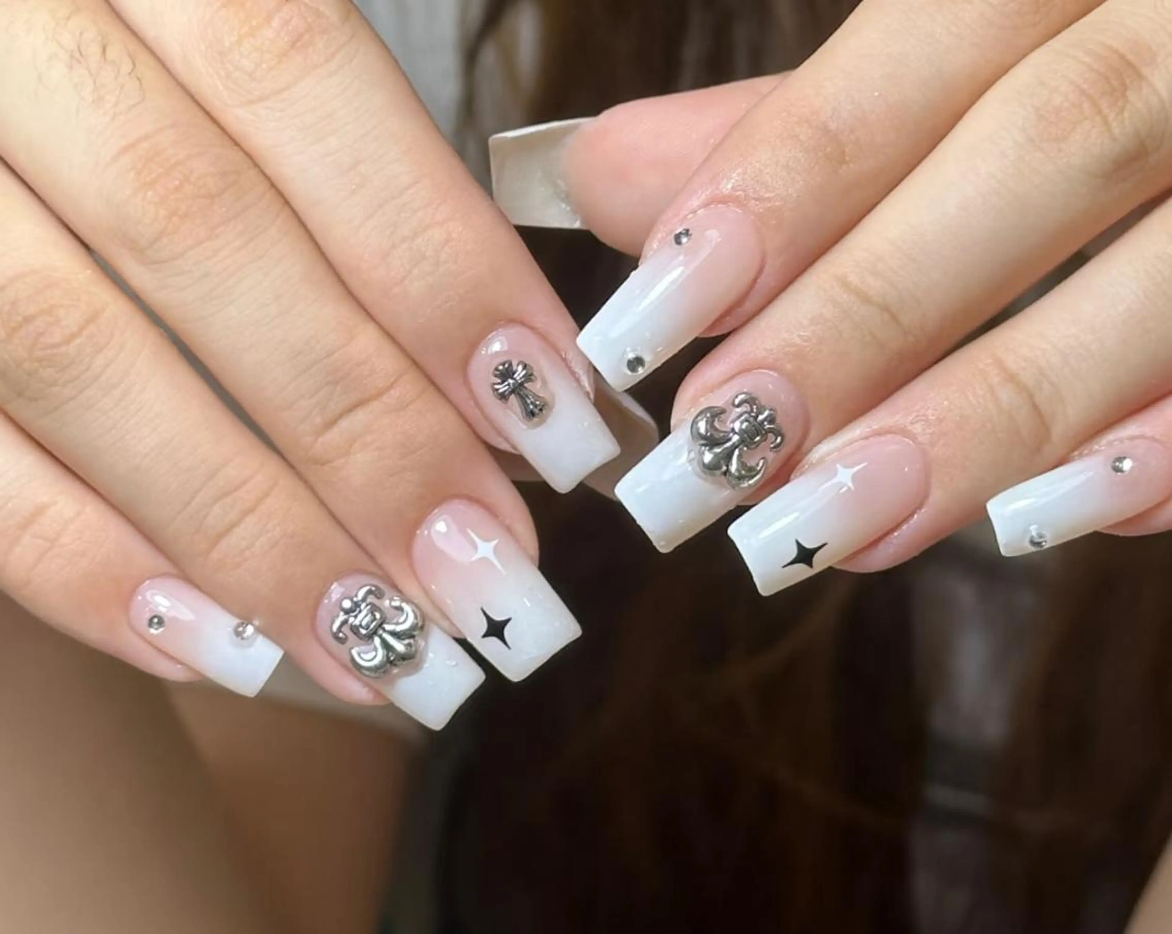 ネイル ハンドネイル ハンドケア 🍑 momo_nailのネイルデザイン