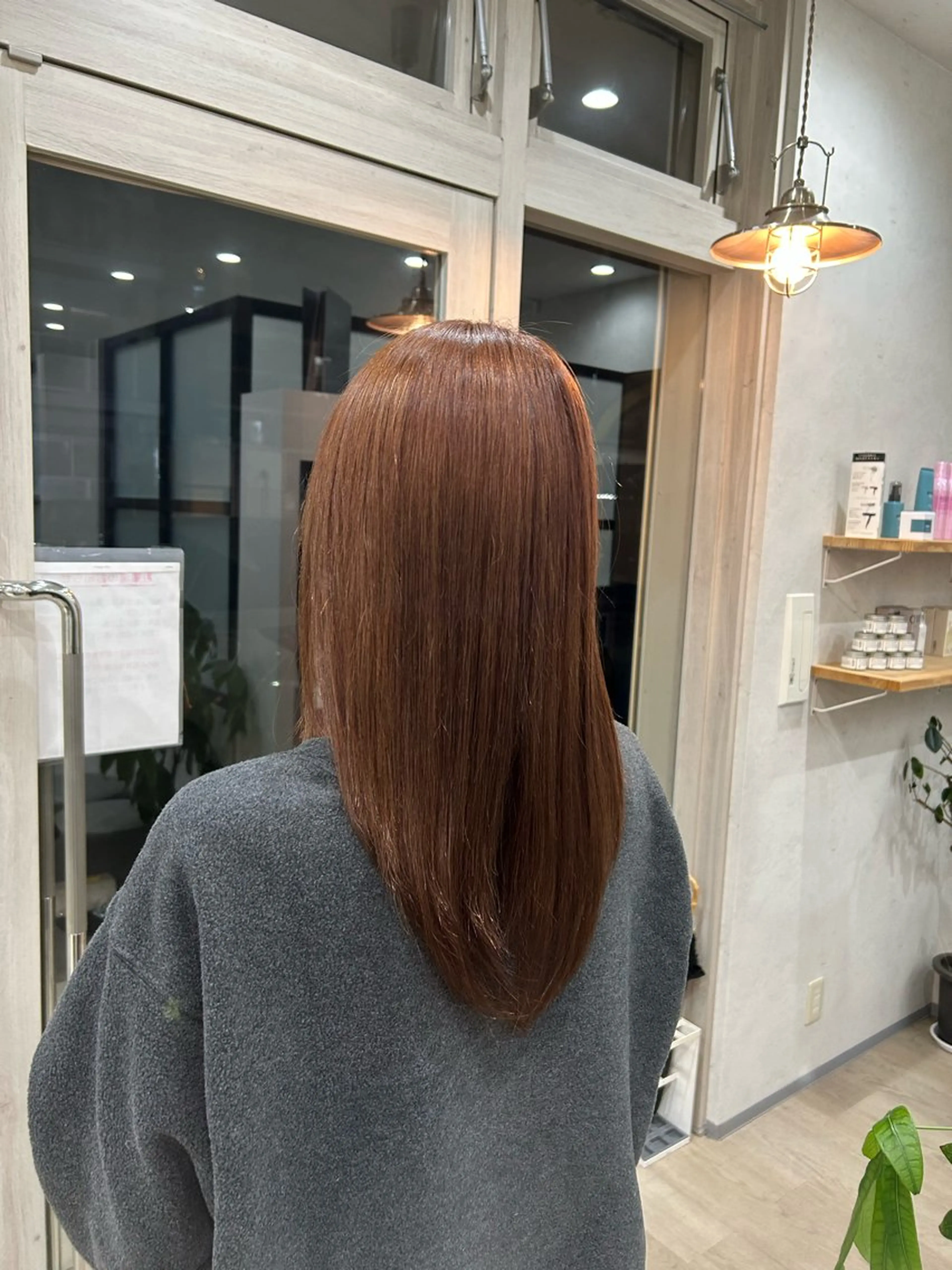 カラー 櫻井 愛留のヘアスタイル