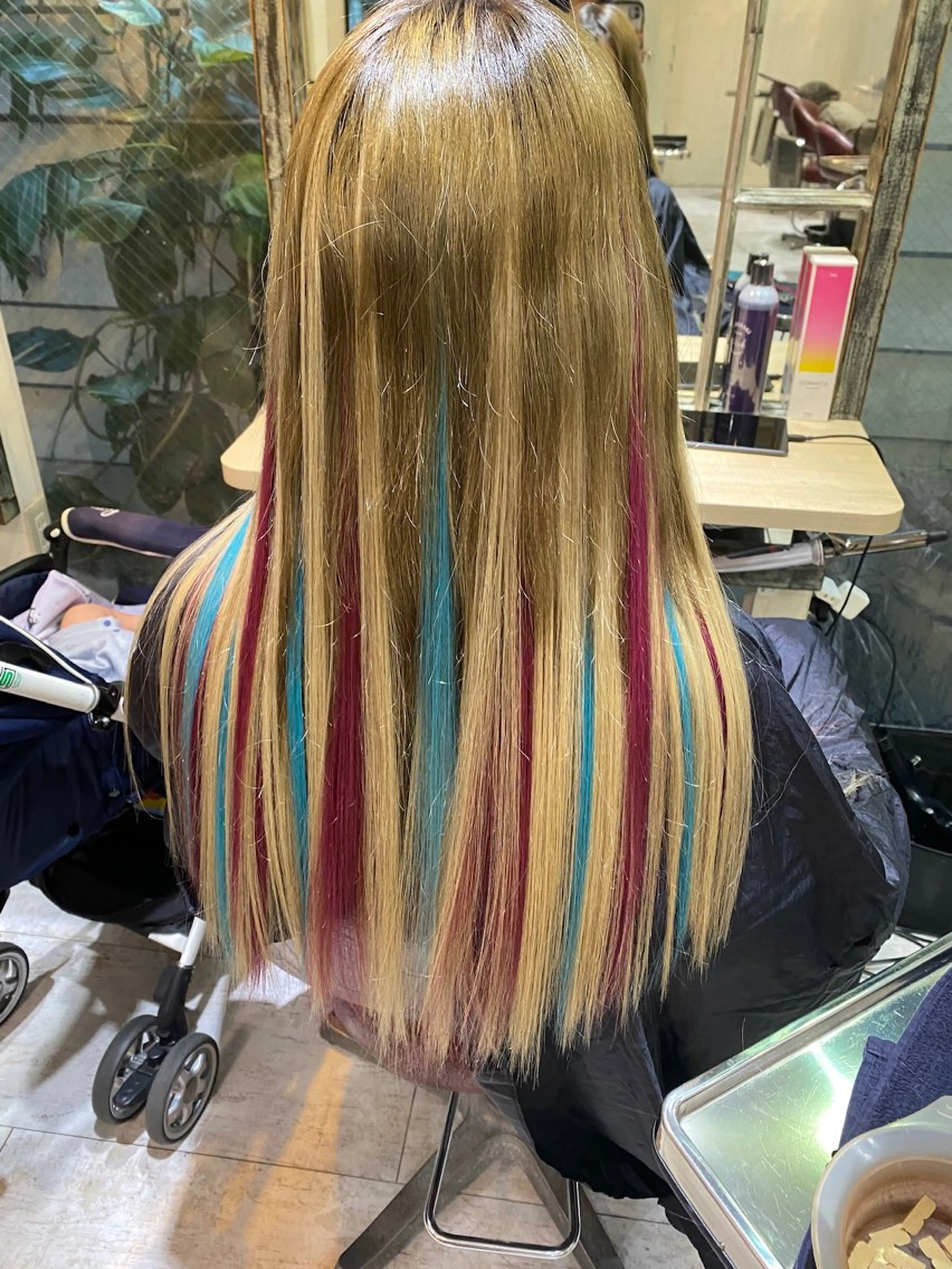 ロング カラー 佐伯 りょうのヘアスタイル