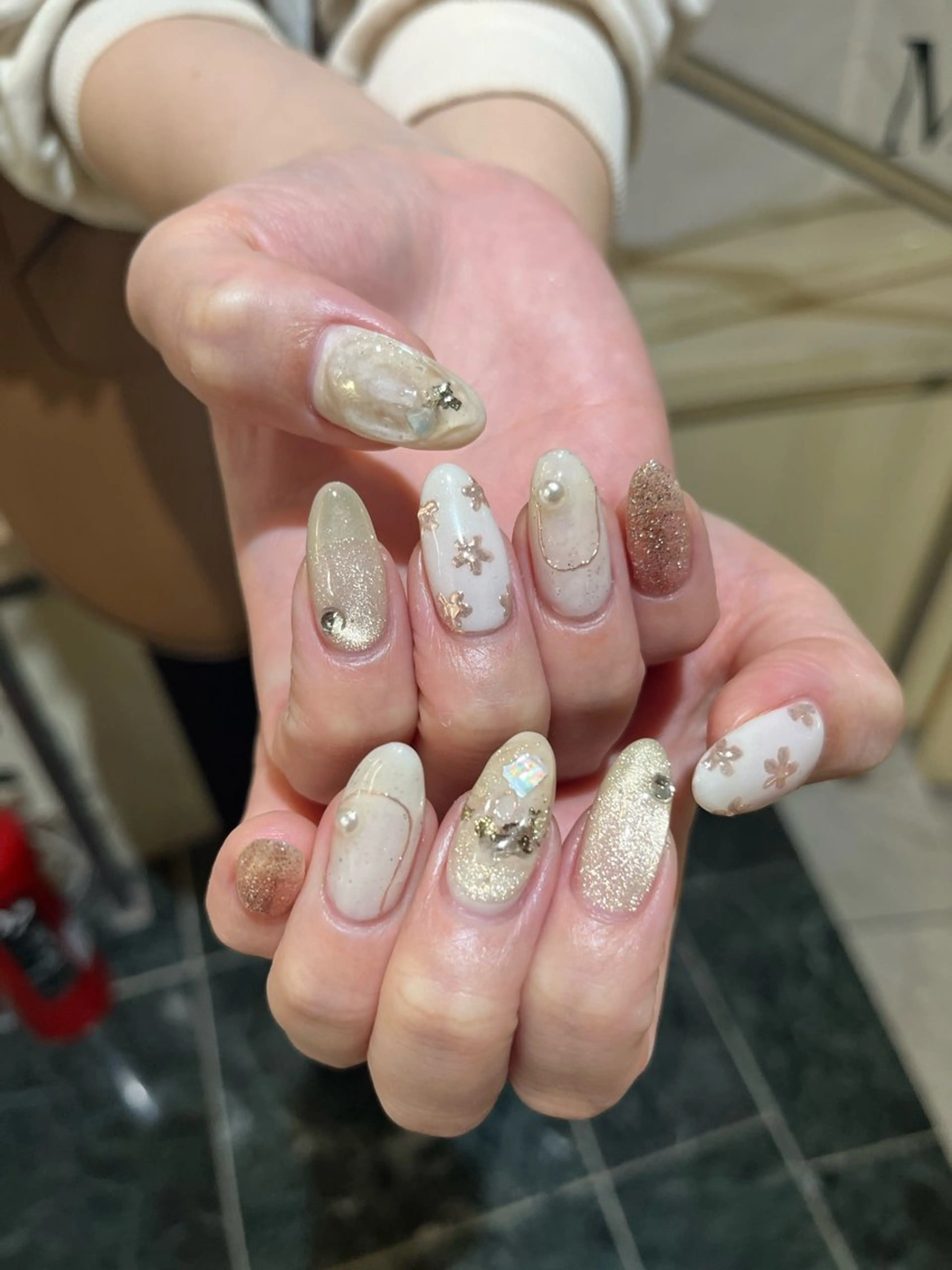 ネイル MAXKELLY AYAKAのネイルデザイン