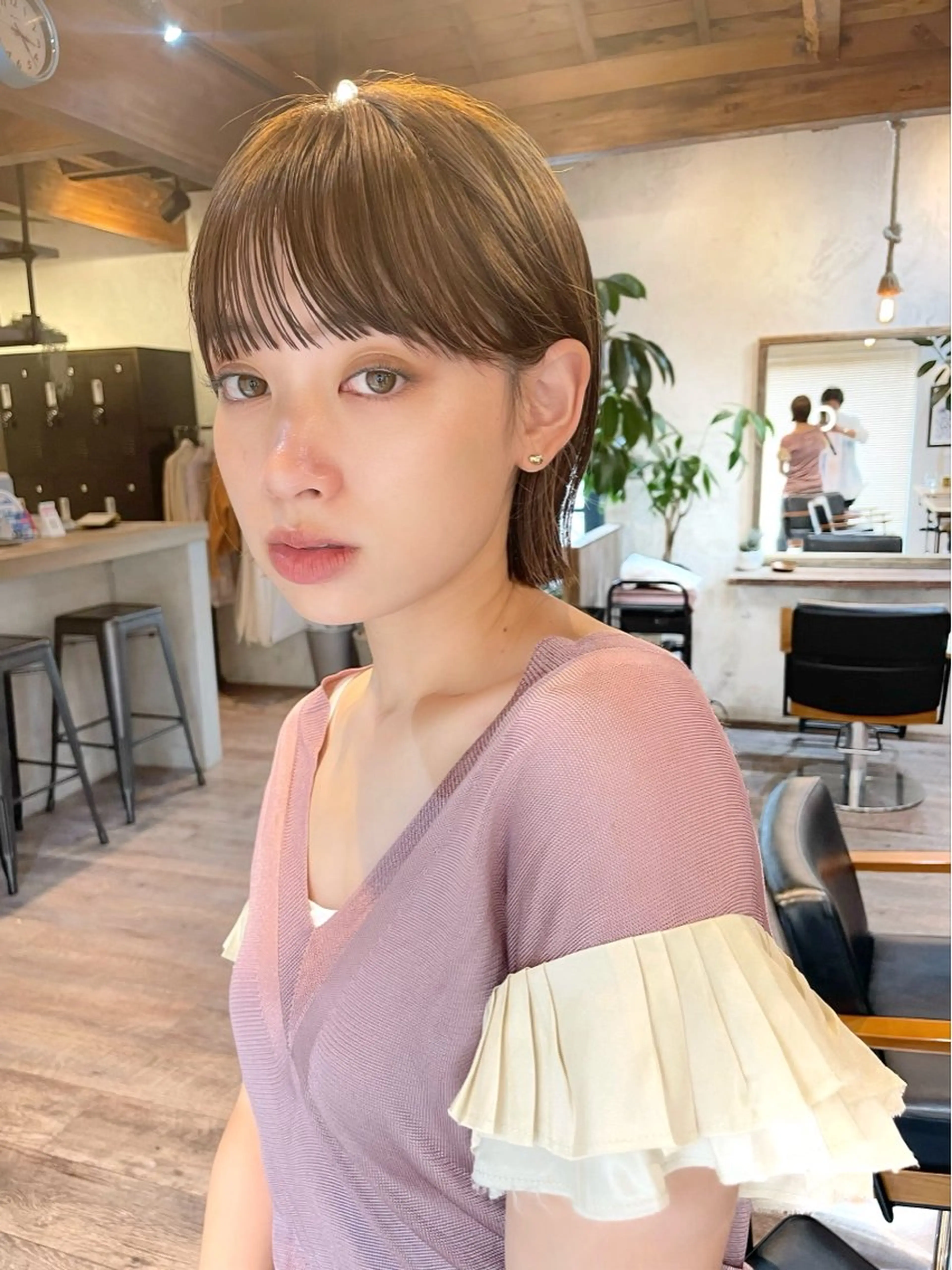 ショート カラー 切りっぱなしボブ ボブレイヤー ボブ くびれヘア 顔まわりレイヤー カット ヘアカラー 結べるレイヤーボブ くびれLady表参道のヘアスタイル