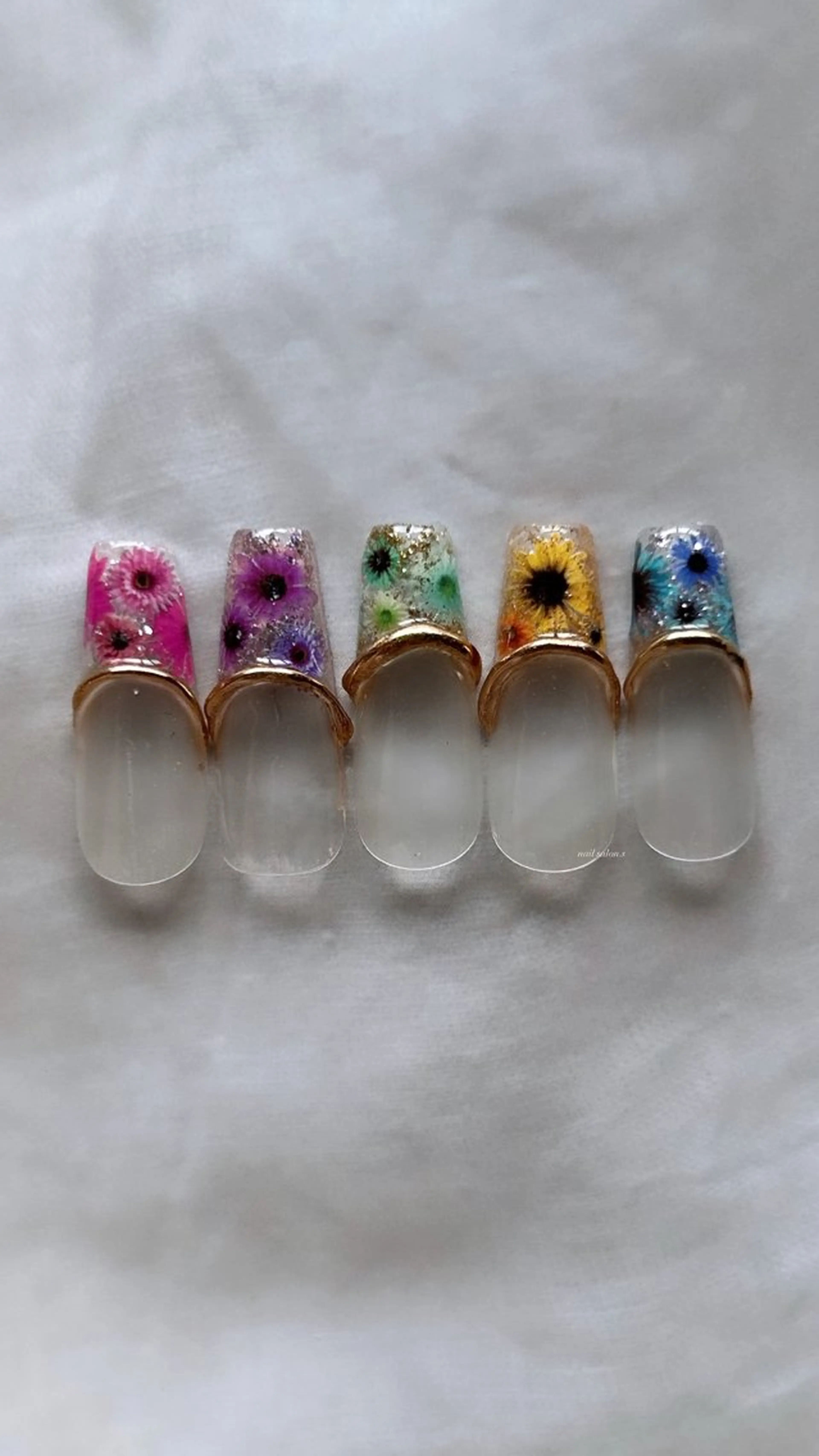 ネイル 長さ出し ハンドネイル 関山 志乃のネイルデザイン