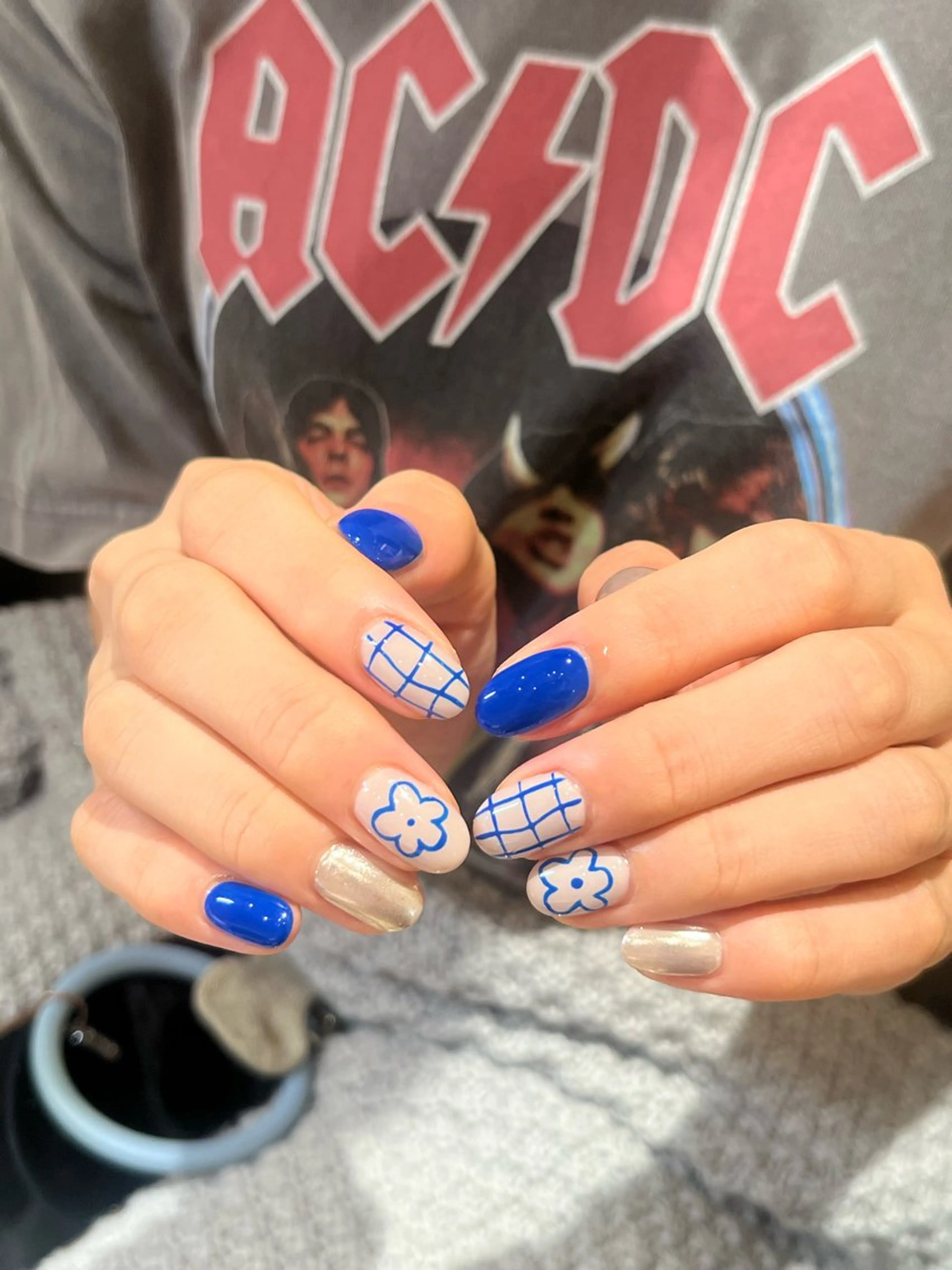 ネイル ブルー カジュアル シルバー ハンドネイル NailAVANCE Ichikaのネイルデザイン