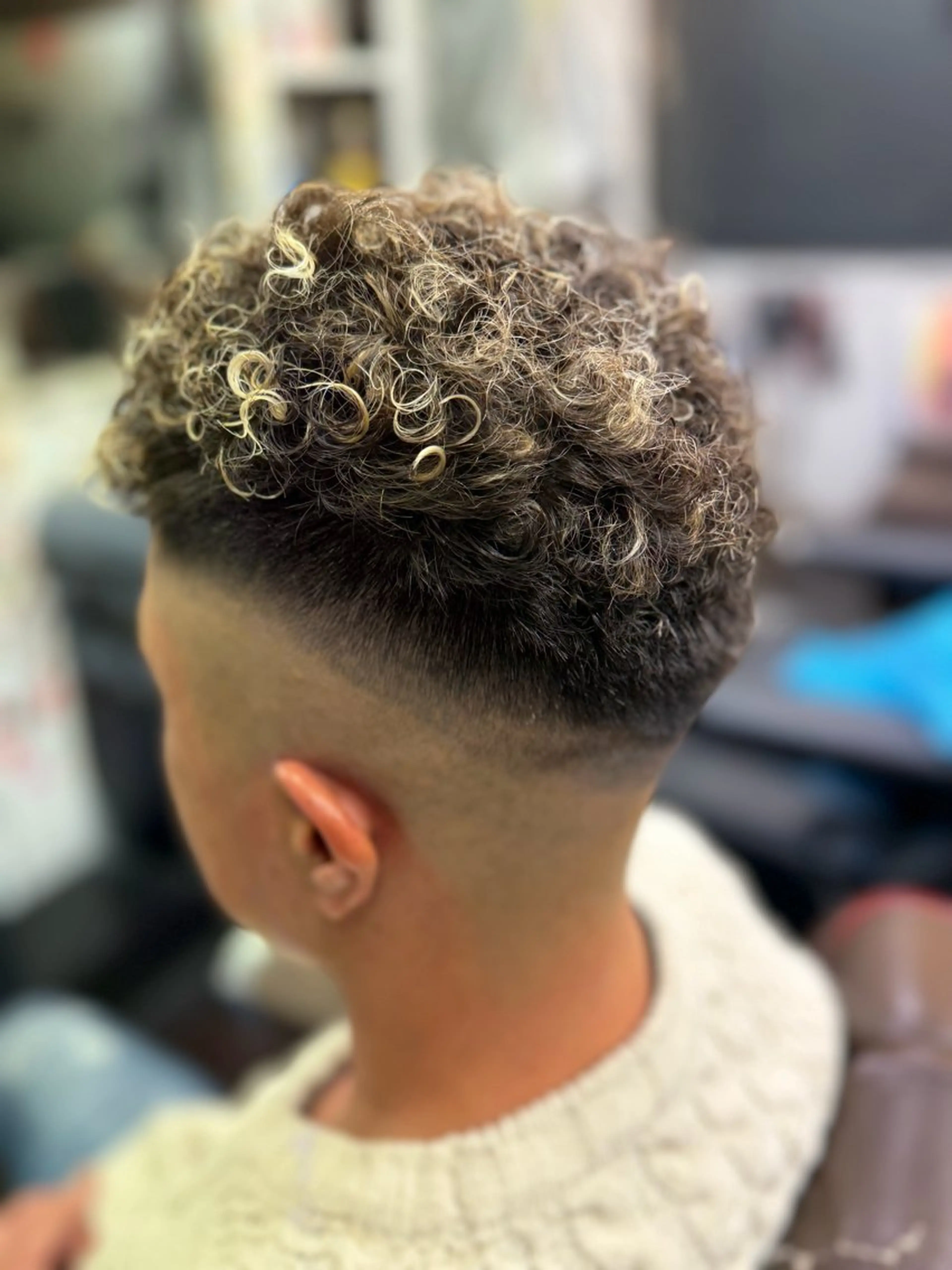 パーマ メンズ カット ヘアカラー パーマ パピプ理容室 三浦海岸のヘアスタイル