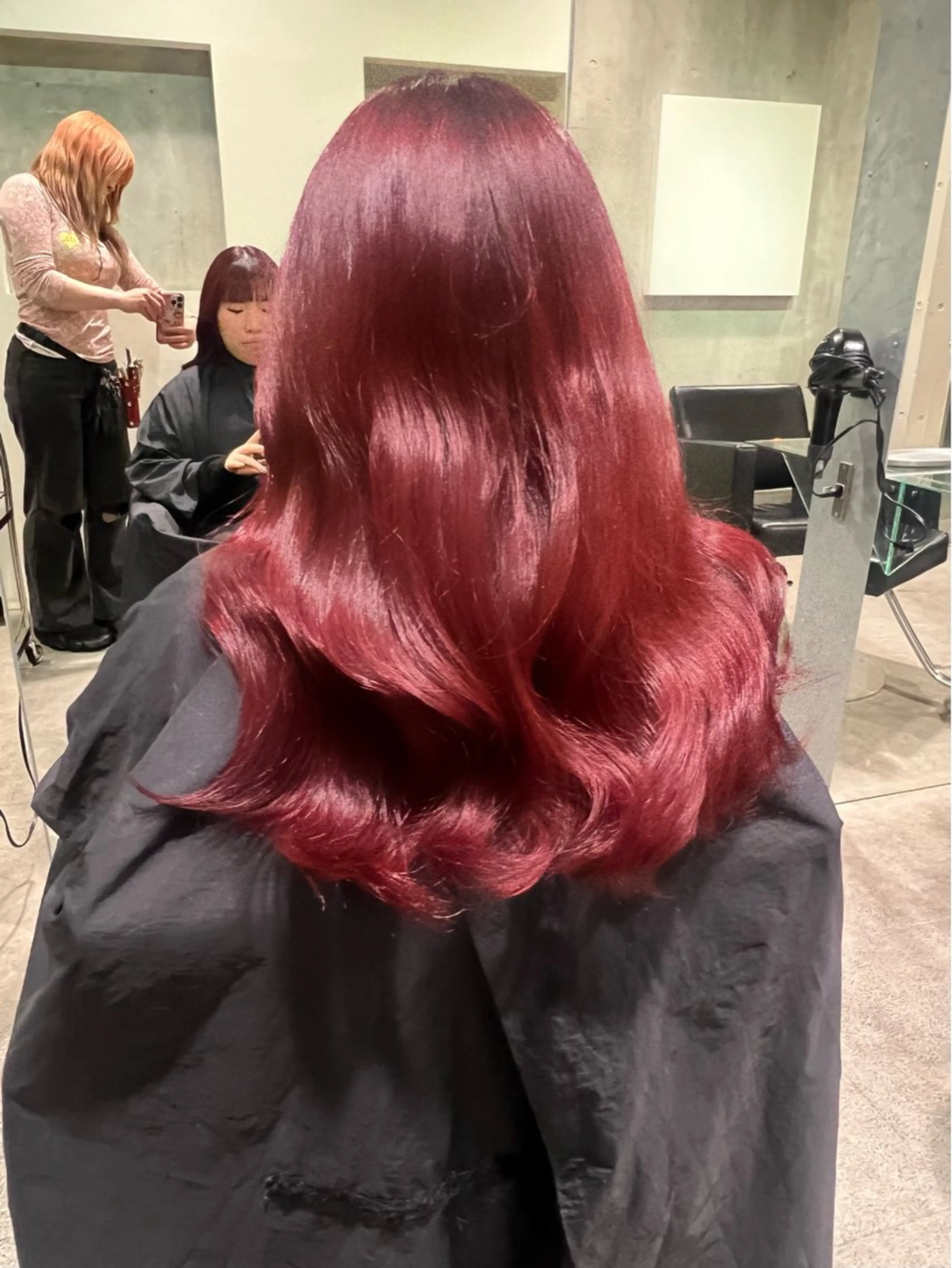 セミロング カラー ヘアカラー 柴田 愛奈のヘアスタイル