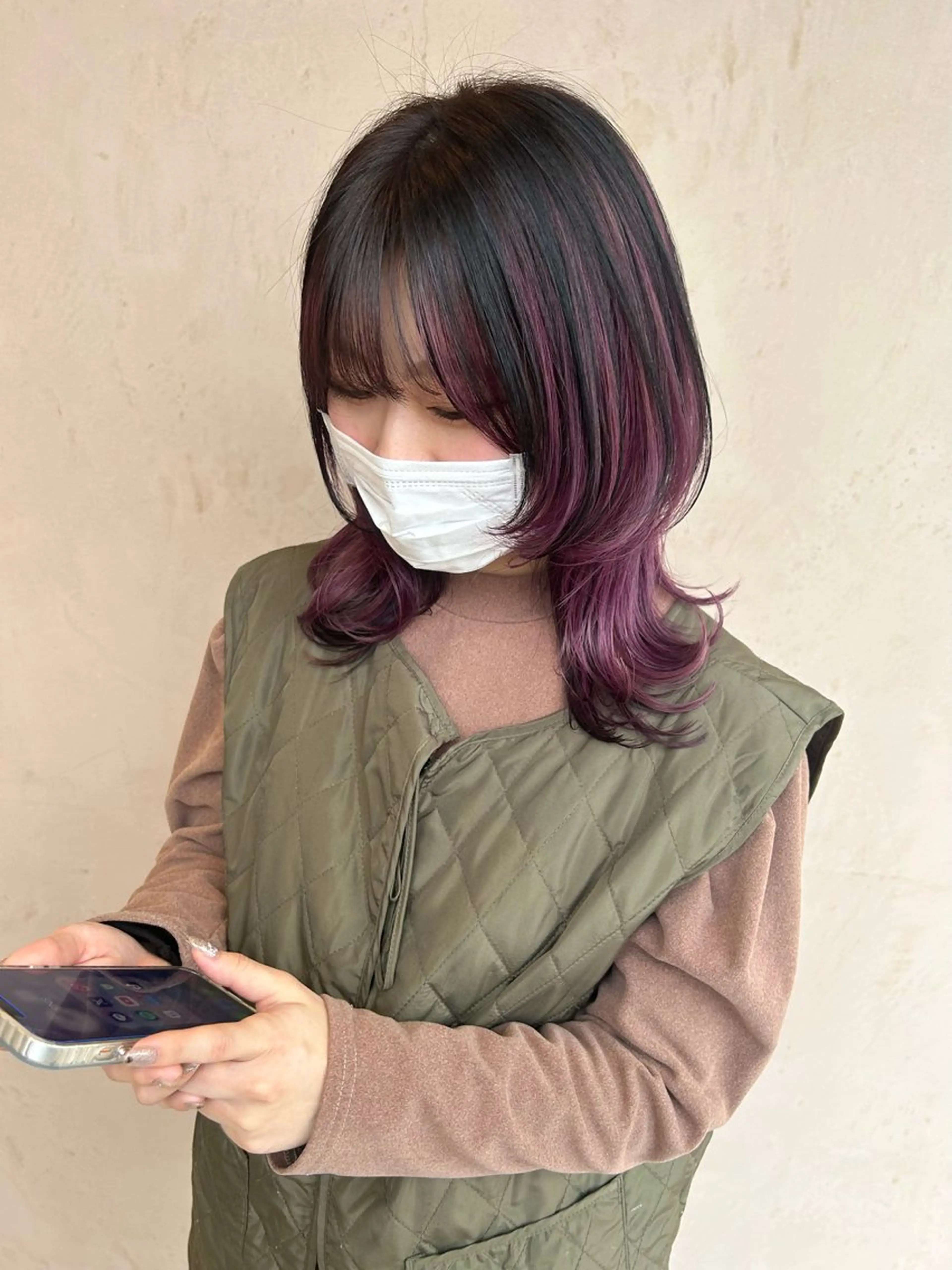 ミディアム カラー パープルカラー ウルフカット カット ヘアカラー noa  🦋 ブリーチ/暖色のヘアスタイル