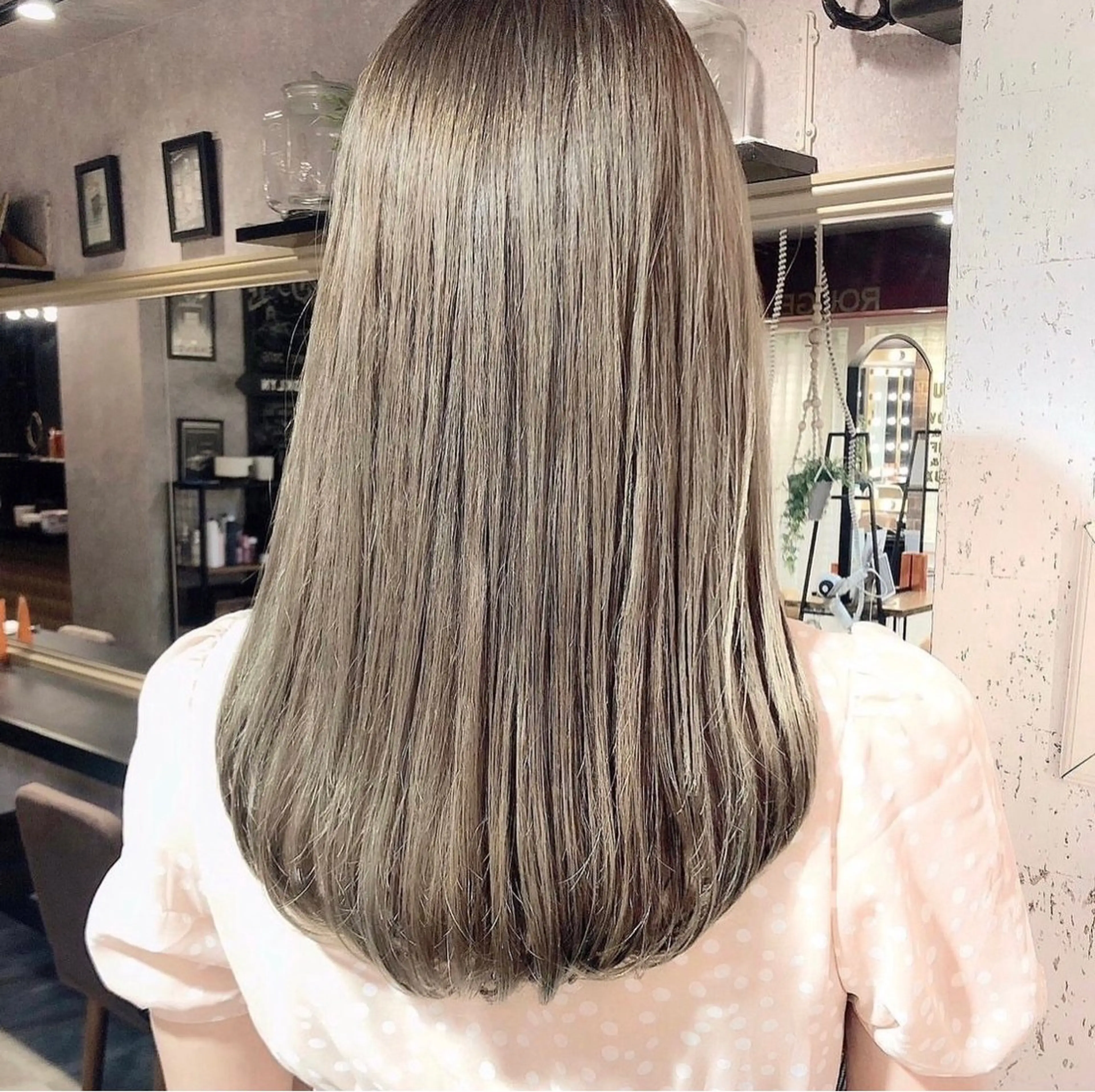 ロング カラー レイヤーカット 美髪矯正　YUTOのヘアスタイル