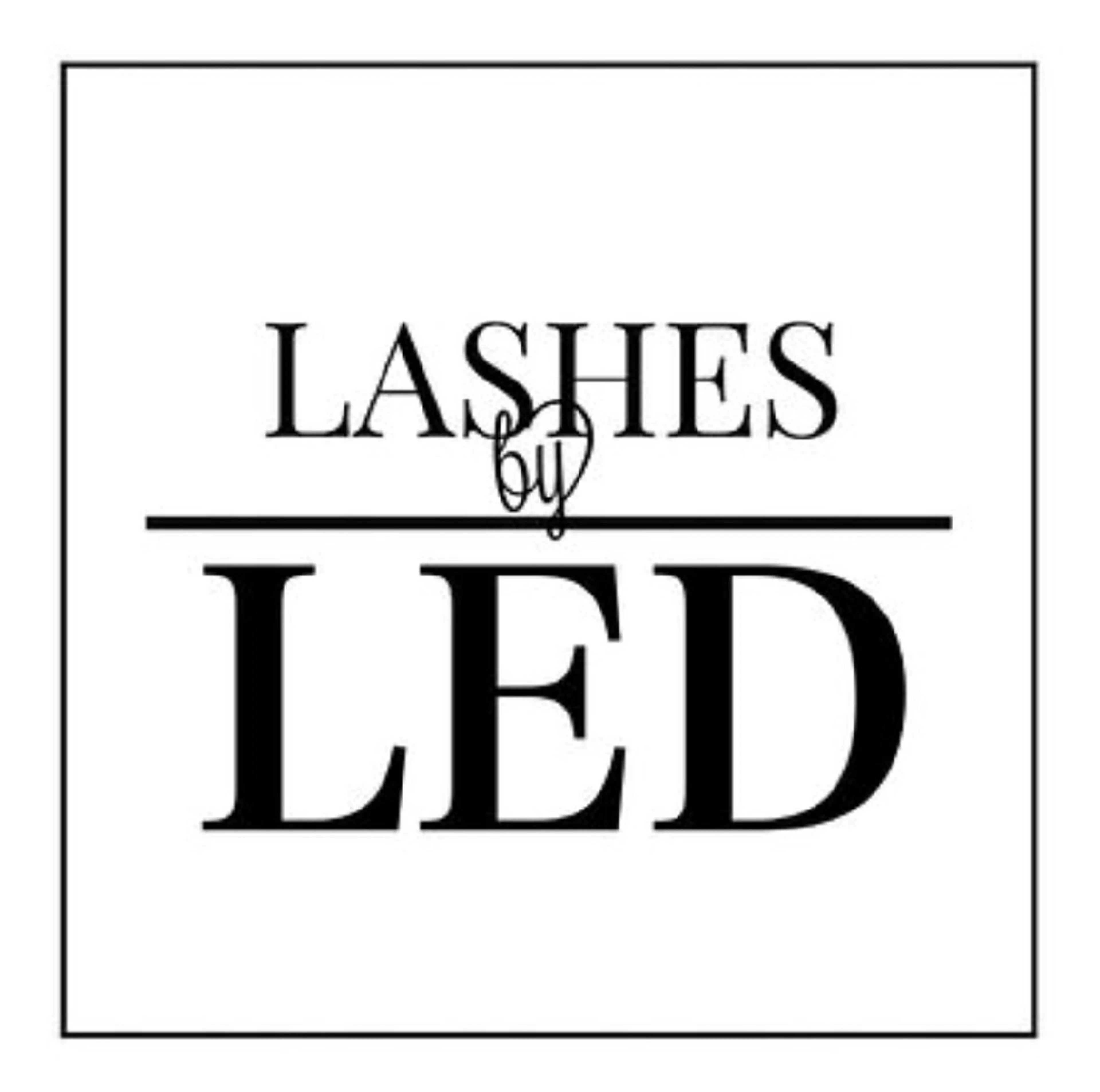 LEDマツエク100本の写真