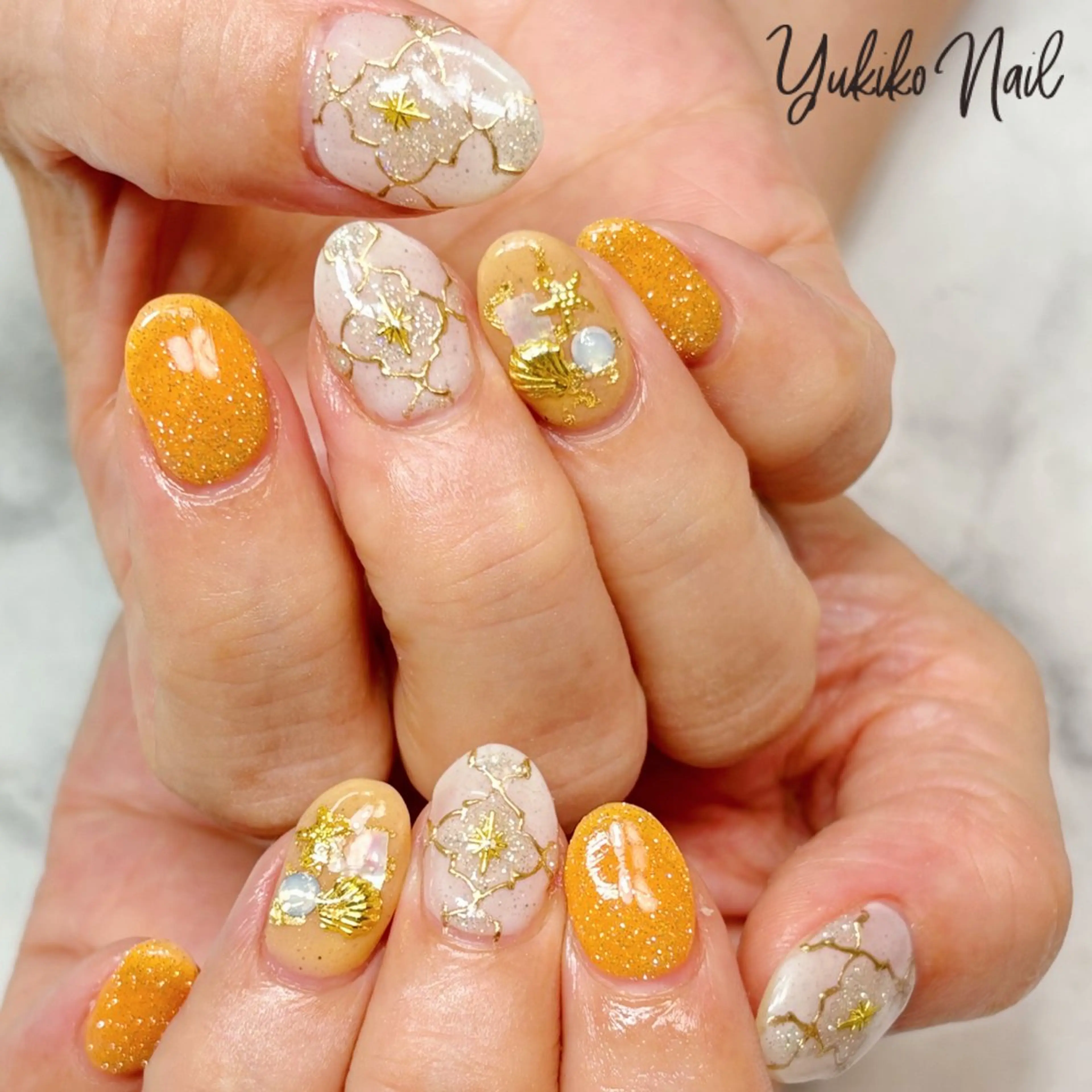 ネイル オレンジ 夏ネイル ハンドネイル ユキコ ネイルのネイルデザイン