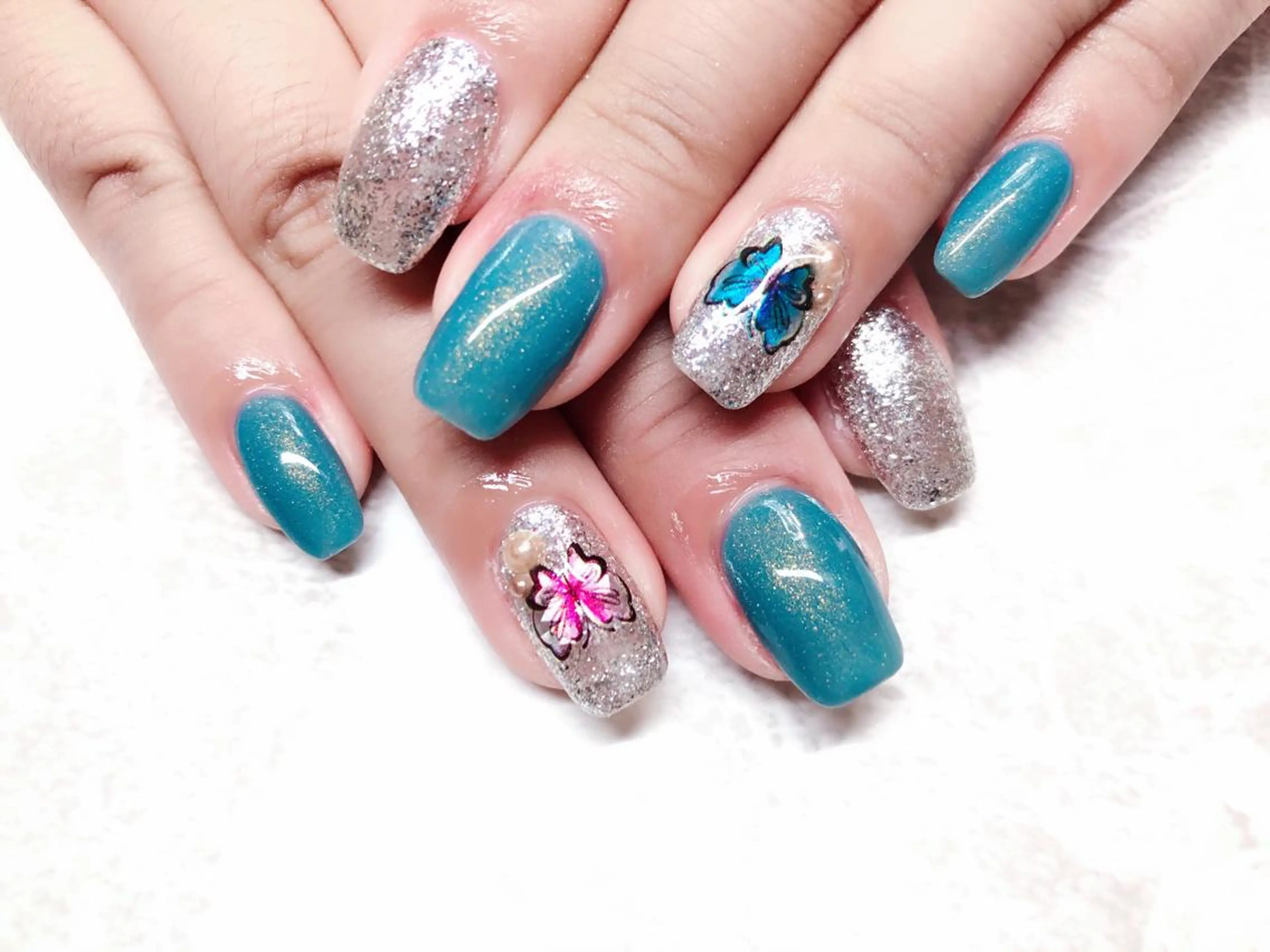 ネイル ハンドネイル マジック ミラーのネイルデザイン