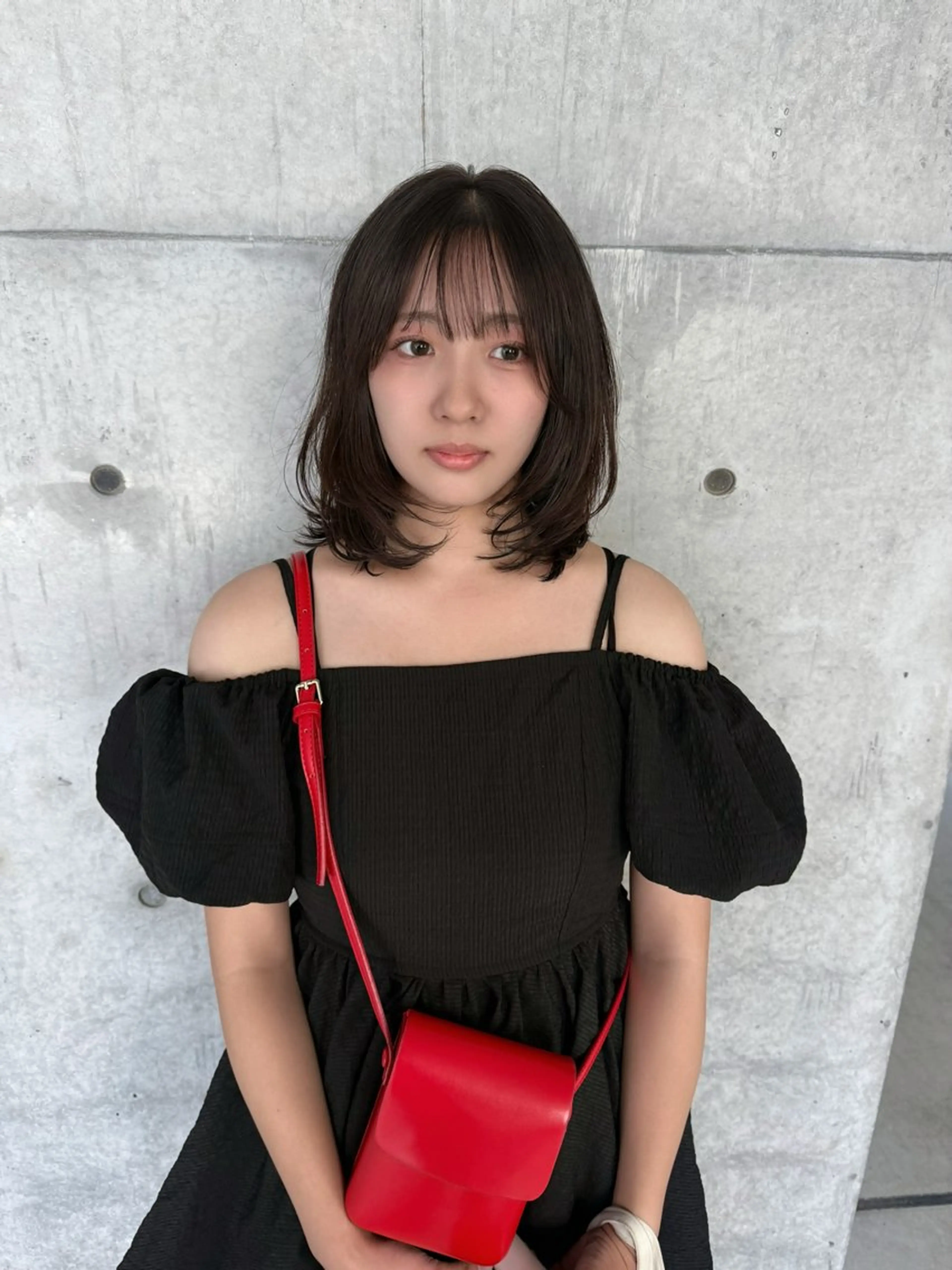 ミディアム カラー ミディアムレイヤー アッシュ ベージュカラー ブリーチ 透明感カラー カット ヘアカラー トリートメント 誰より丁寧なカット/ 小林輝/レイヤーのヘアスタイル