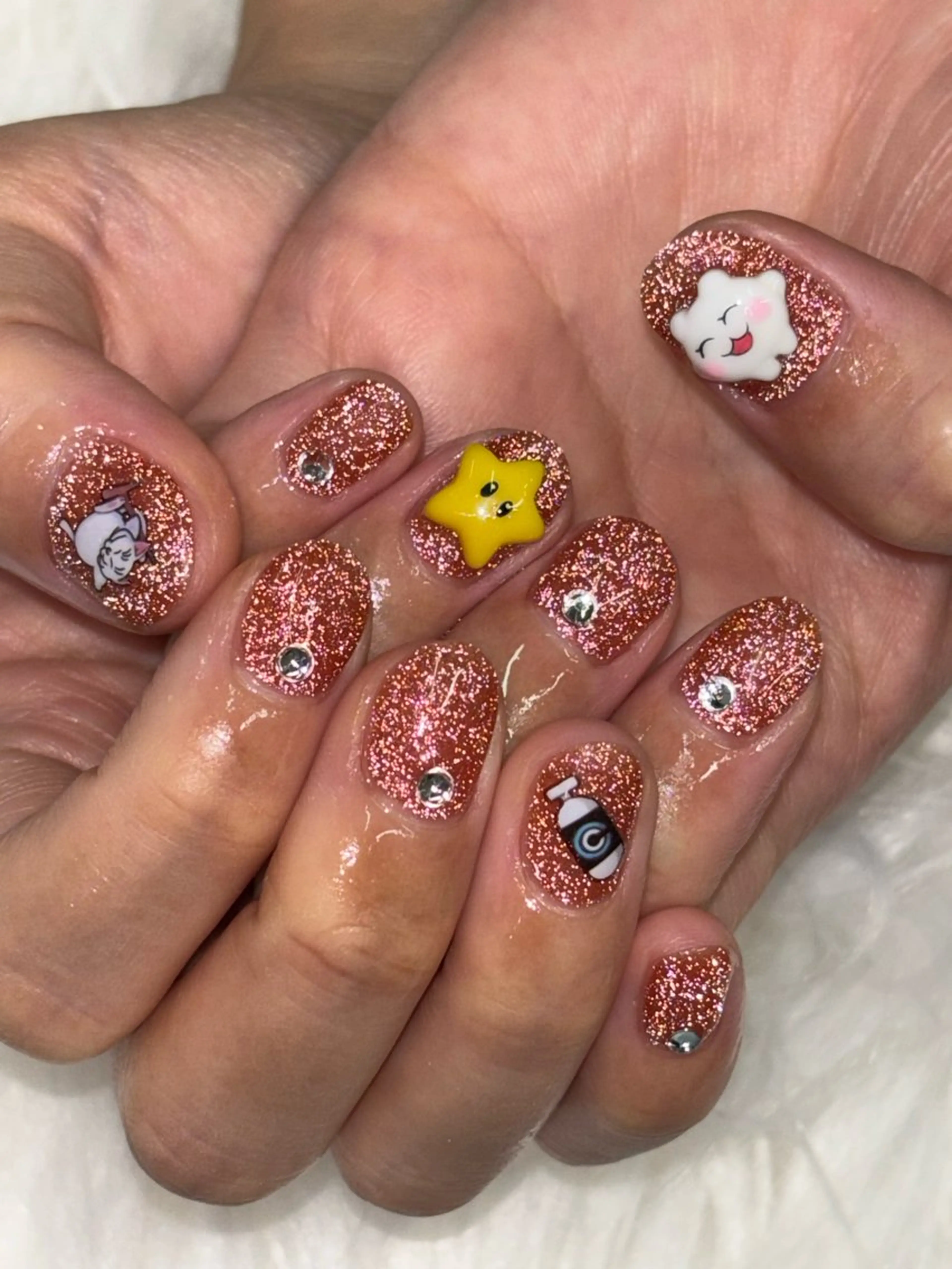 ネイル フラッシュネイル ラメ(グリッター) ワンカラーネイル オレンジ シンプルネイル ハンドネイル M Hのネイルデザイン