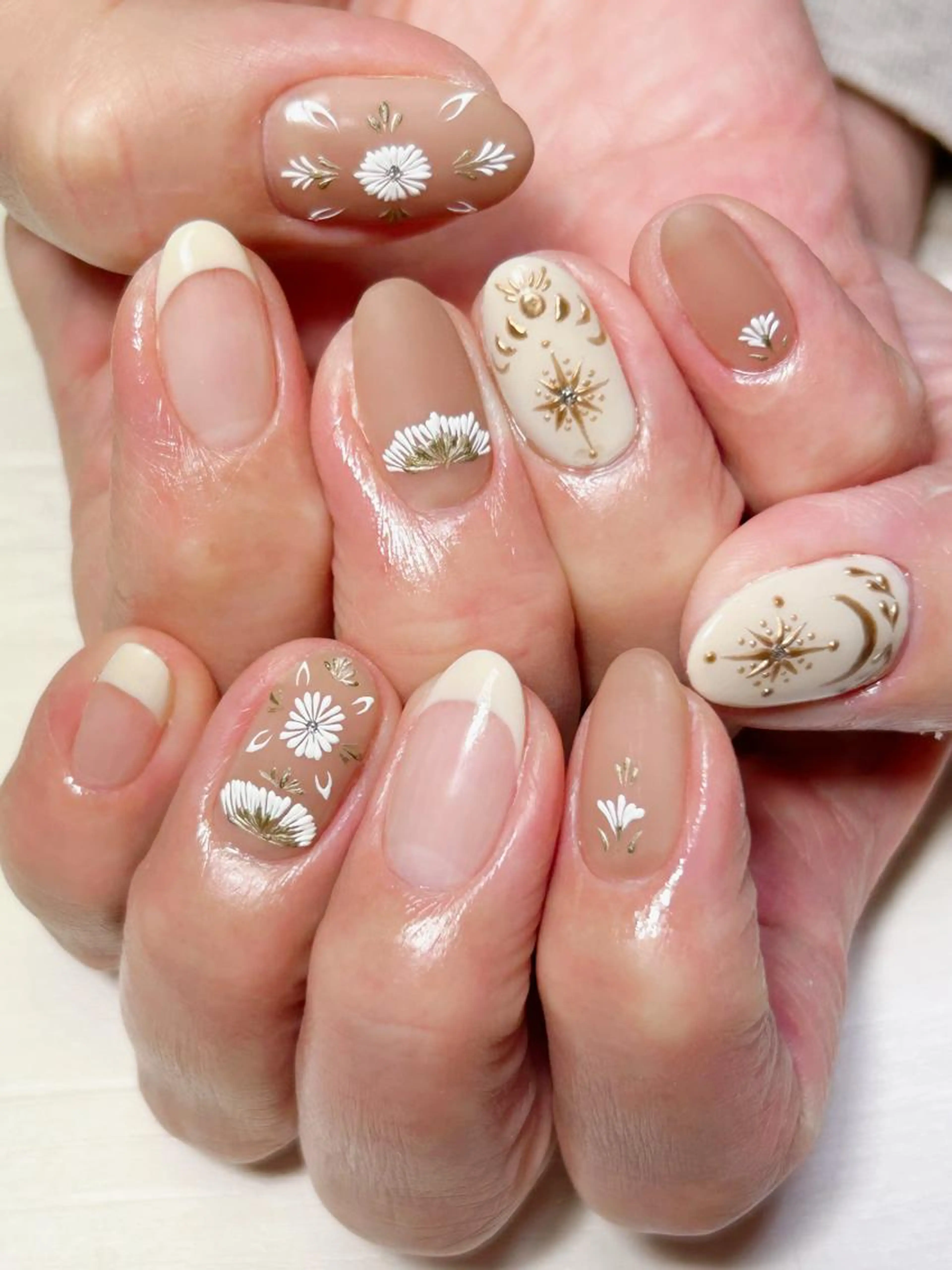 ハンドネイル💅アートやり放題(ケア込み)オフなし✨の写真