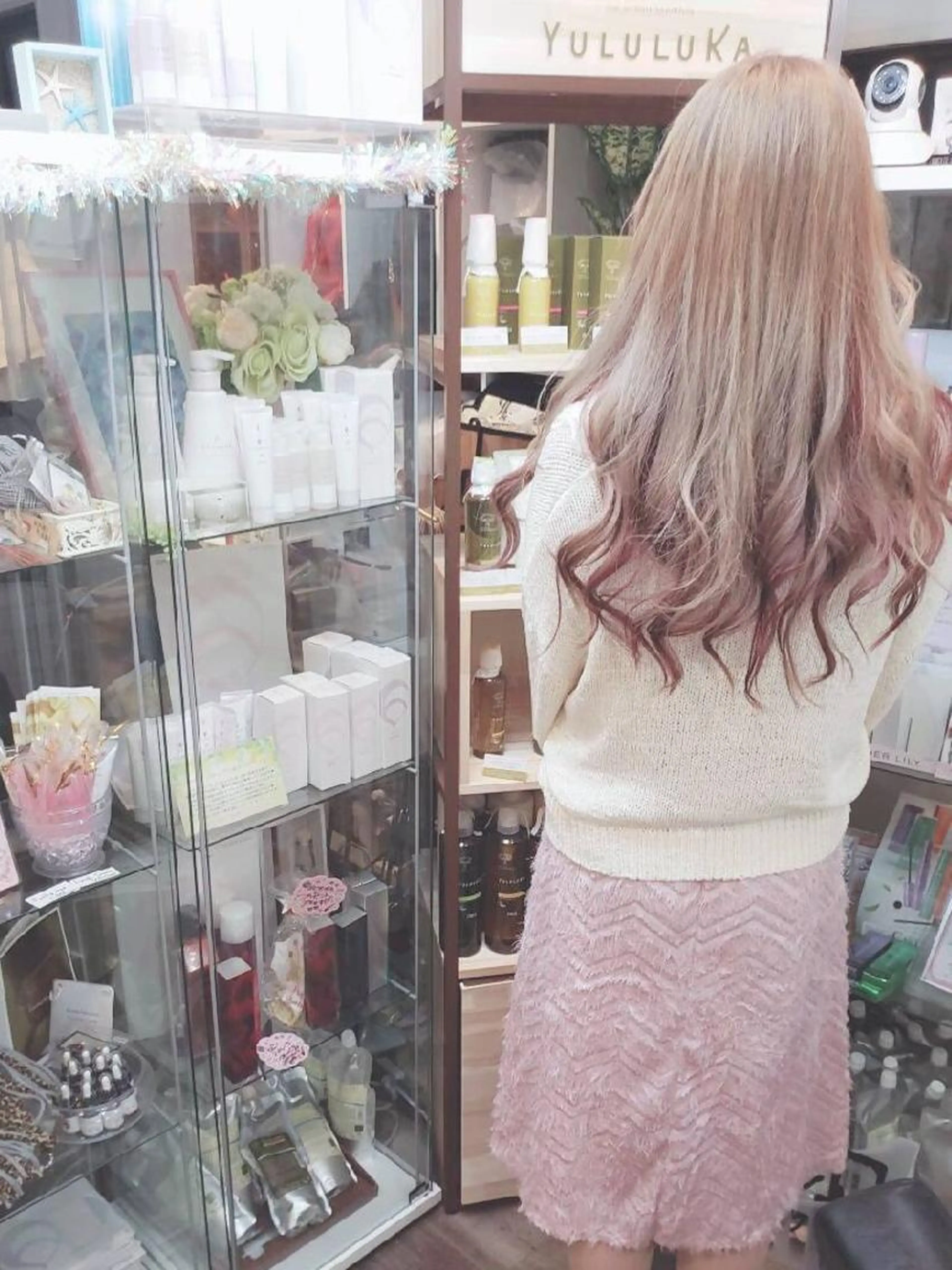 hairカラーワンカラー＋オージュアトリートメント＋ブロウ仕上げの写真