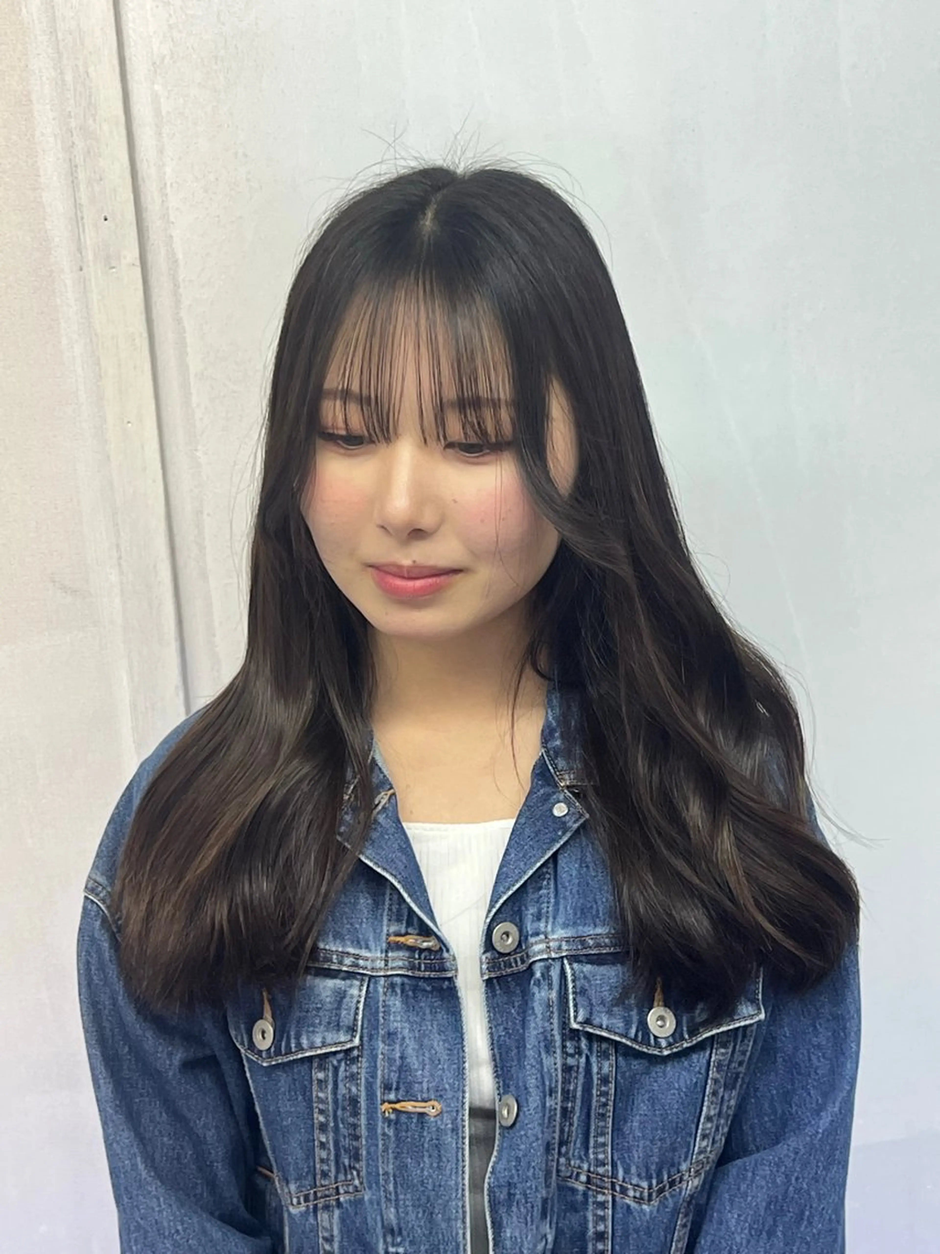 セミロング トシキ/艶カラー /似合わせカットのヘアスタイル