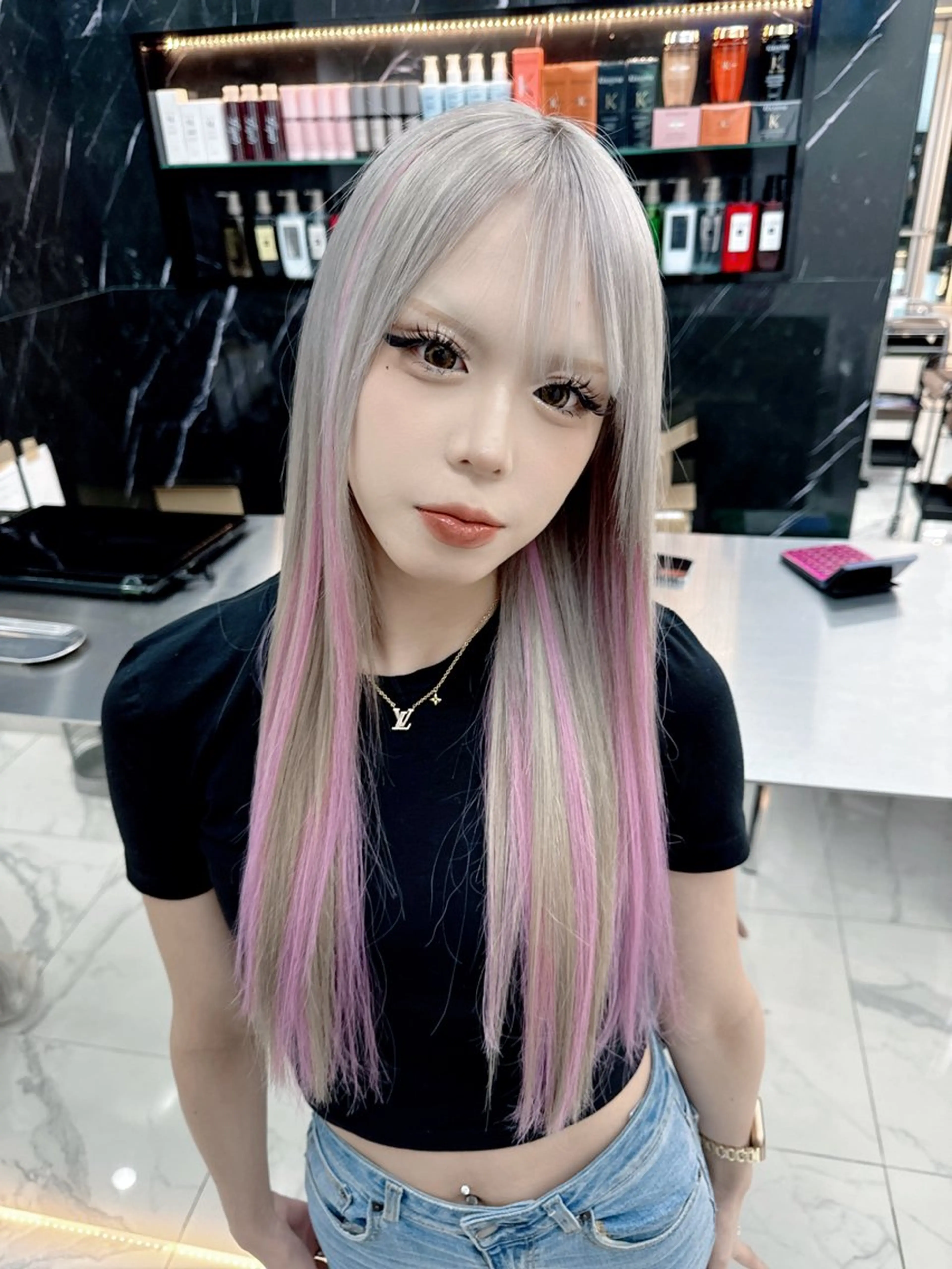 ロング カラー グレージュ メッシュ ピンクカラー エクステ Lapis渋谷本店 Rikoのヘアスタイル