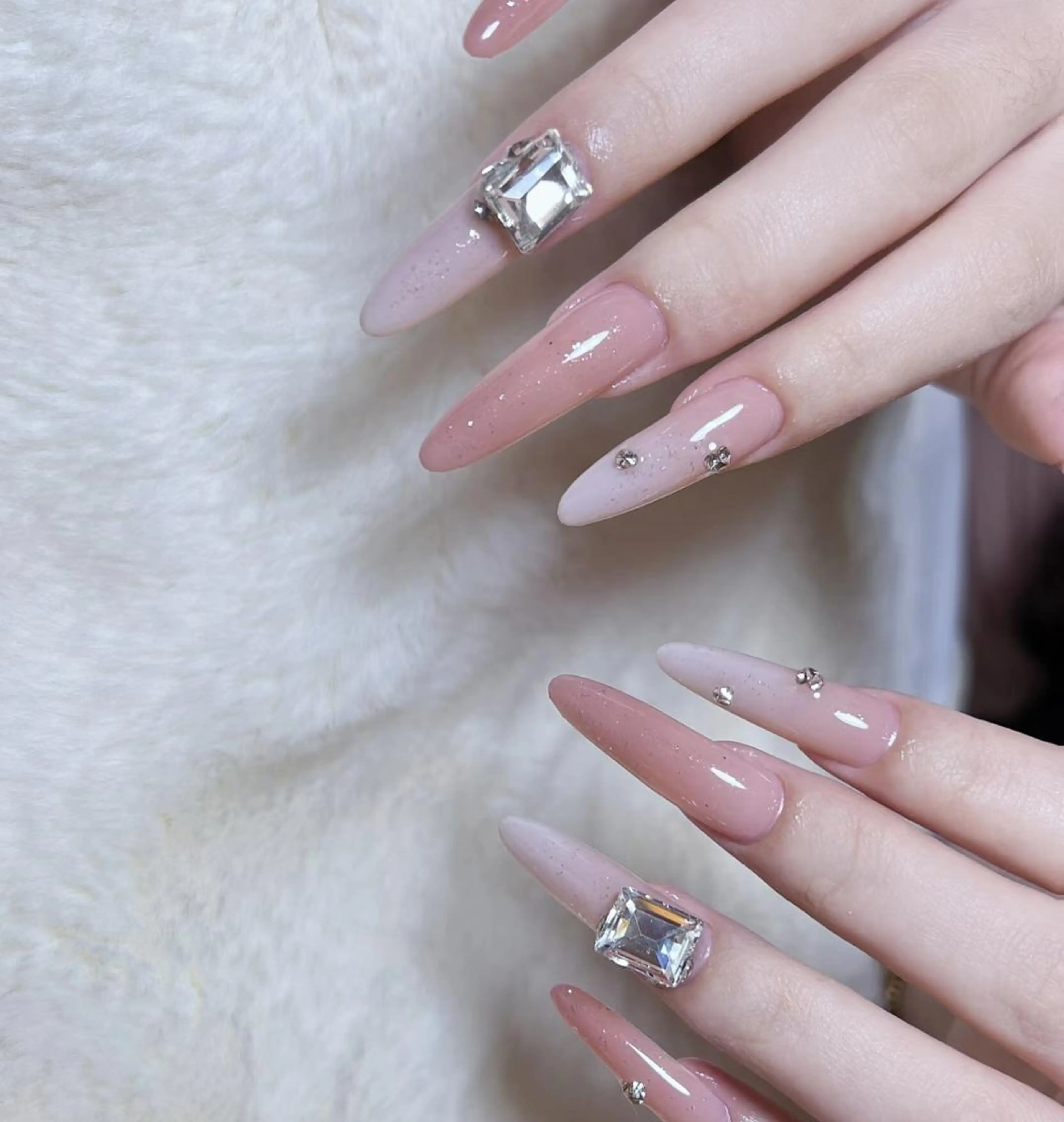 ネイル ハンドネイル Pure&Rich Nailのネイルデザイン