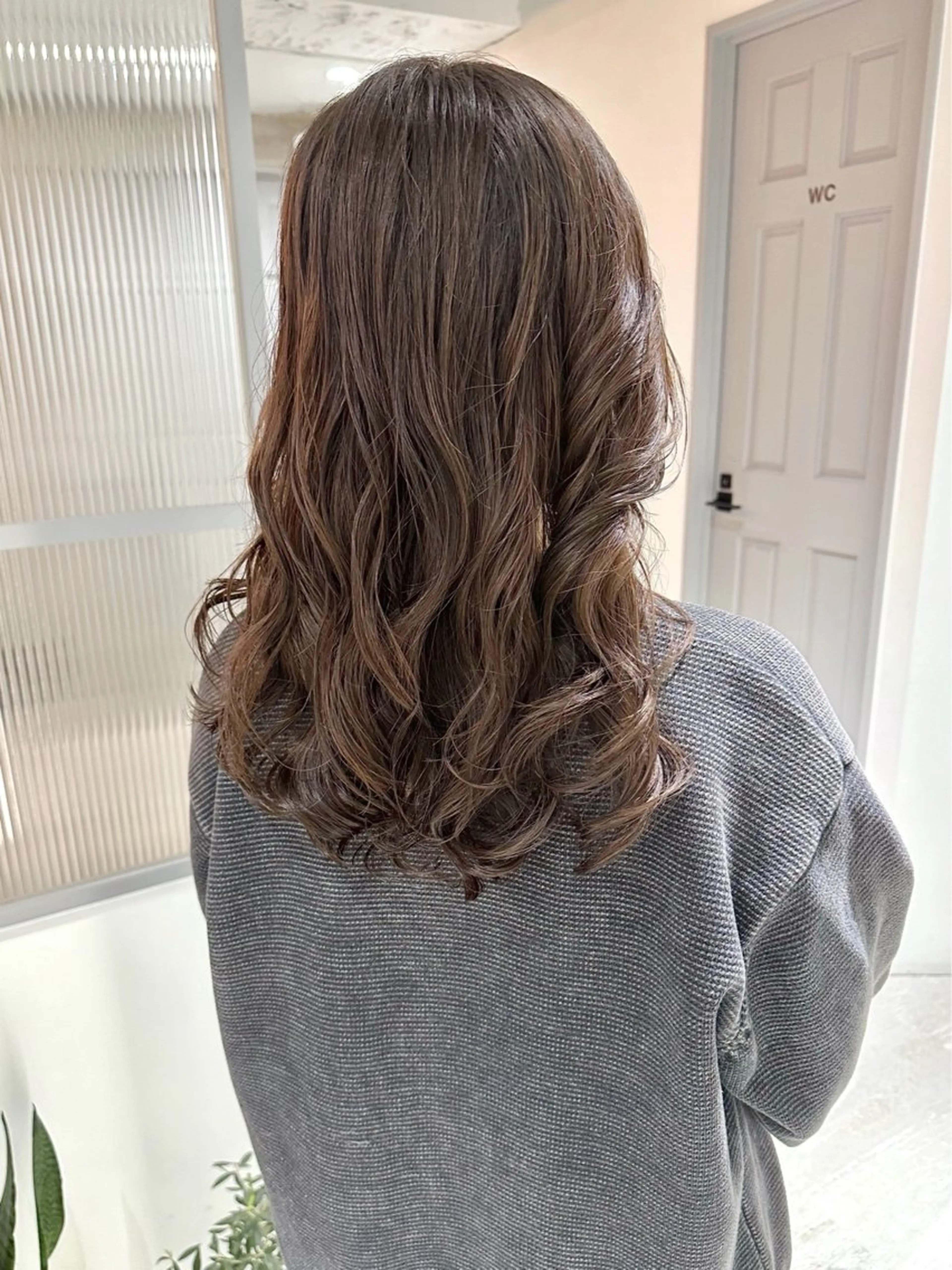 セミロング カラー パーマ 銀座No.1髪質改善 縮毛矯正/本木のヘアスタイル