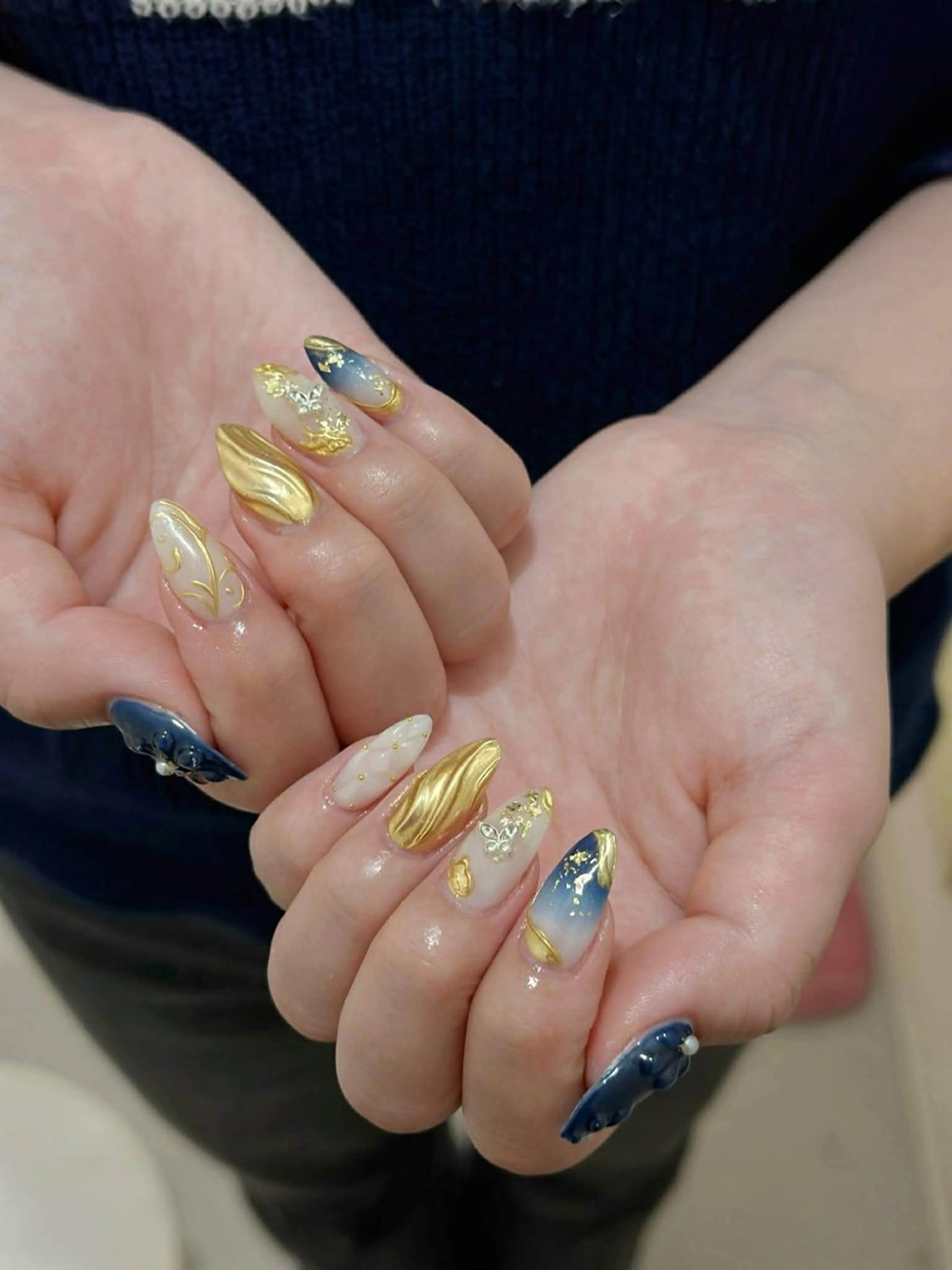 ネイル チークネイル ドット フレンチネイル グラデーション ハート ハンドネイル Julli NailStudioのネイルデザイン