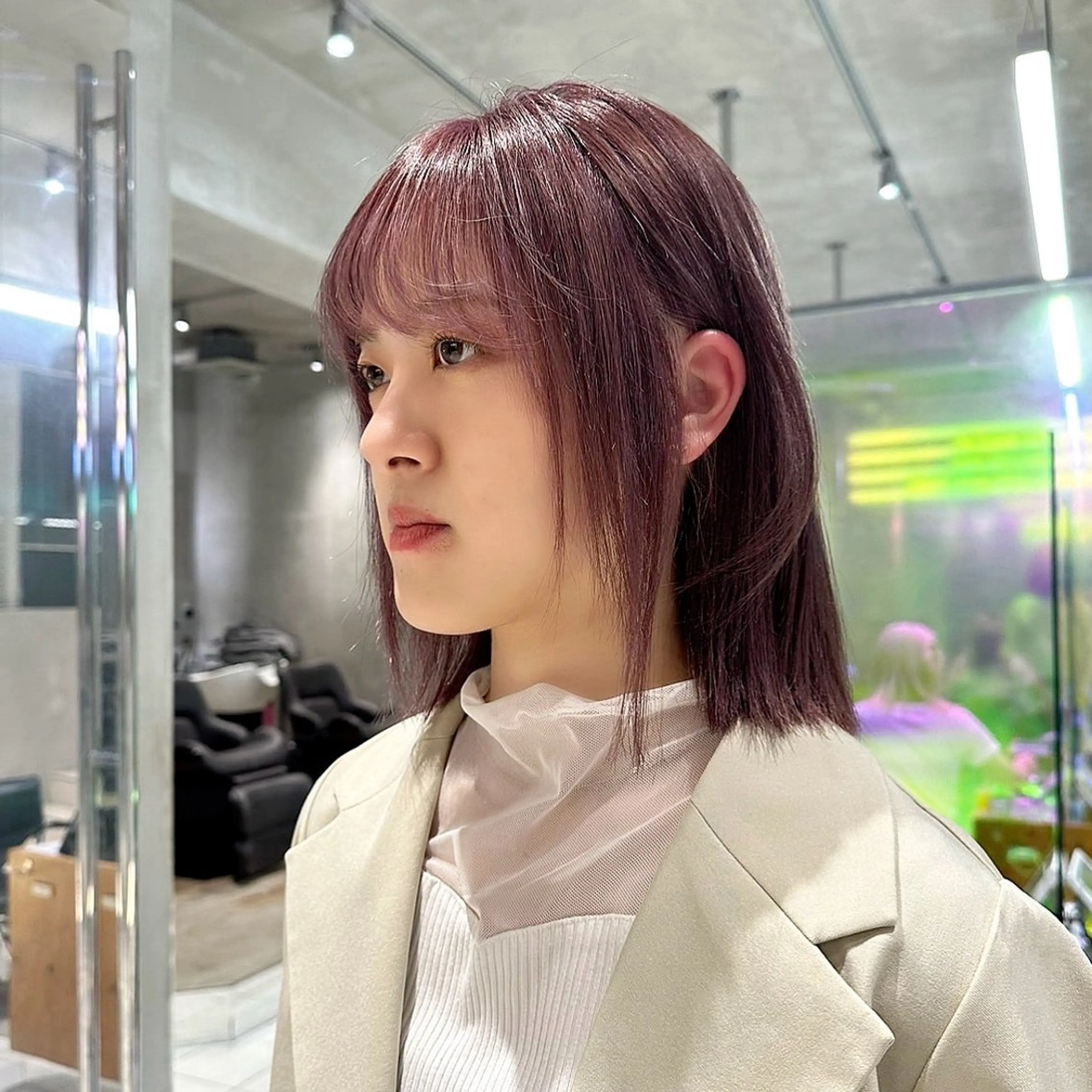 カラー 🧸ミルクティー／ 顔周りレイヤー/ミクのヘアスタイル