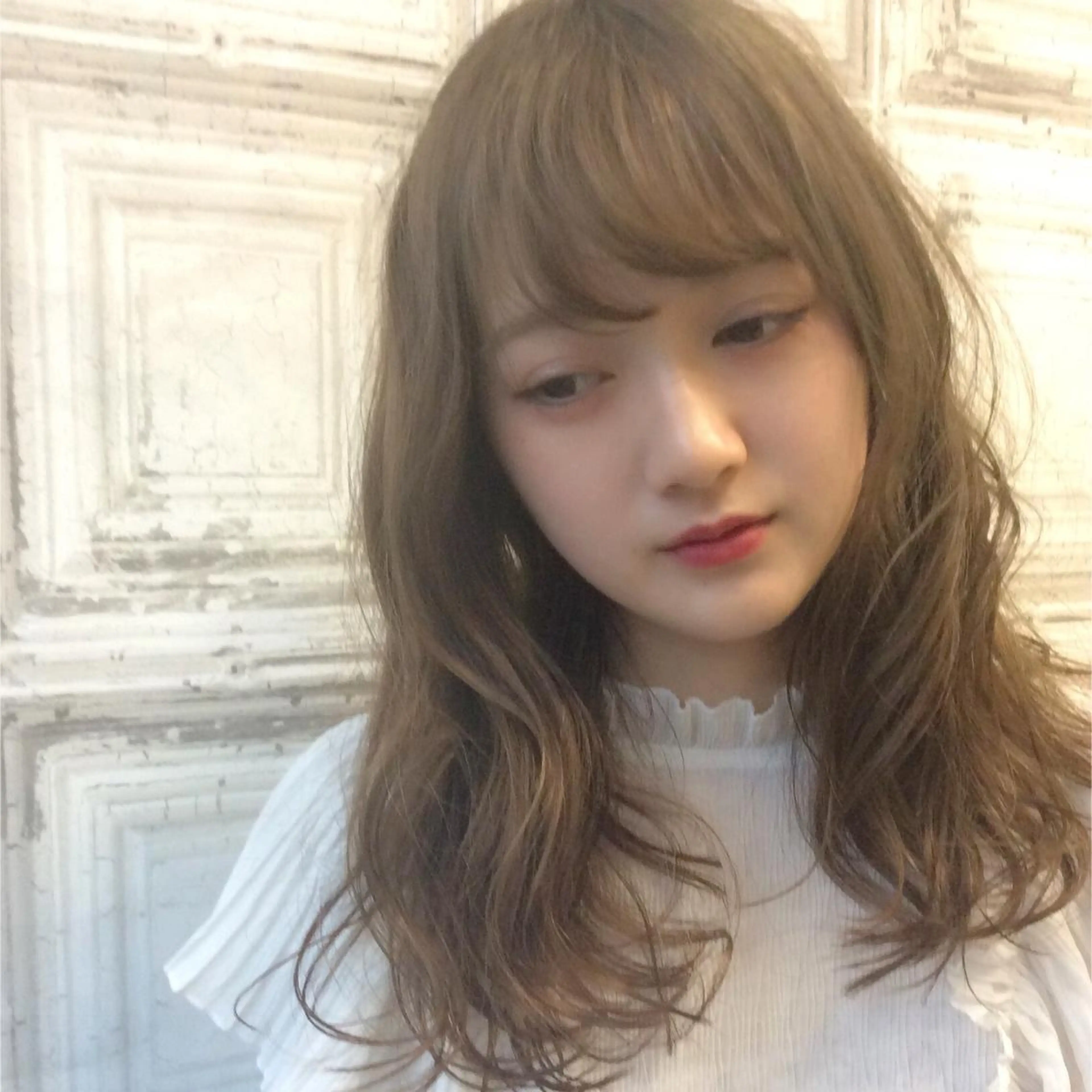 セミロング カラー ベージュカラー 透明感カラー フォギーベージュ シースルーバング 日比 貴大/ minim hairのヘアスタイル