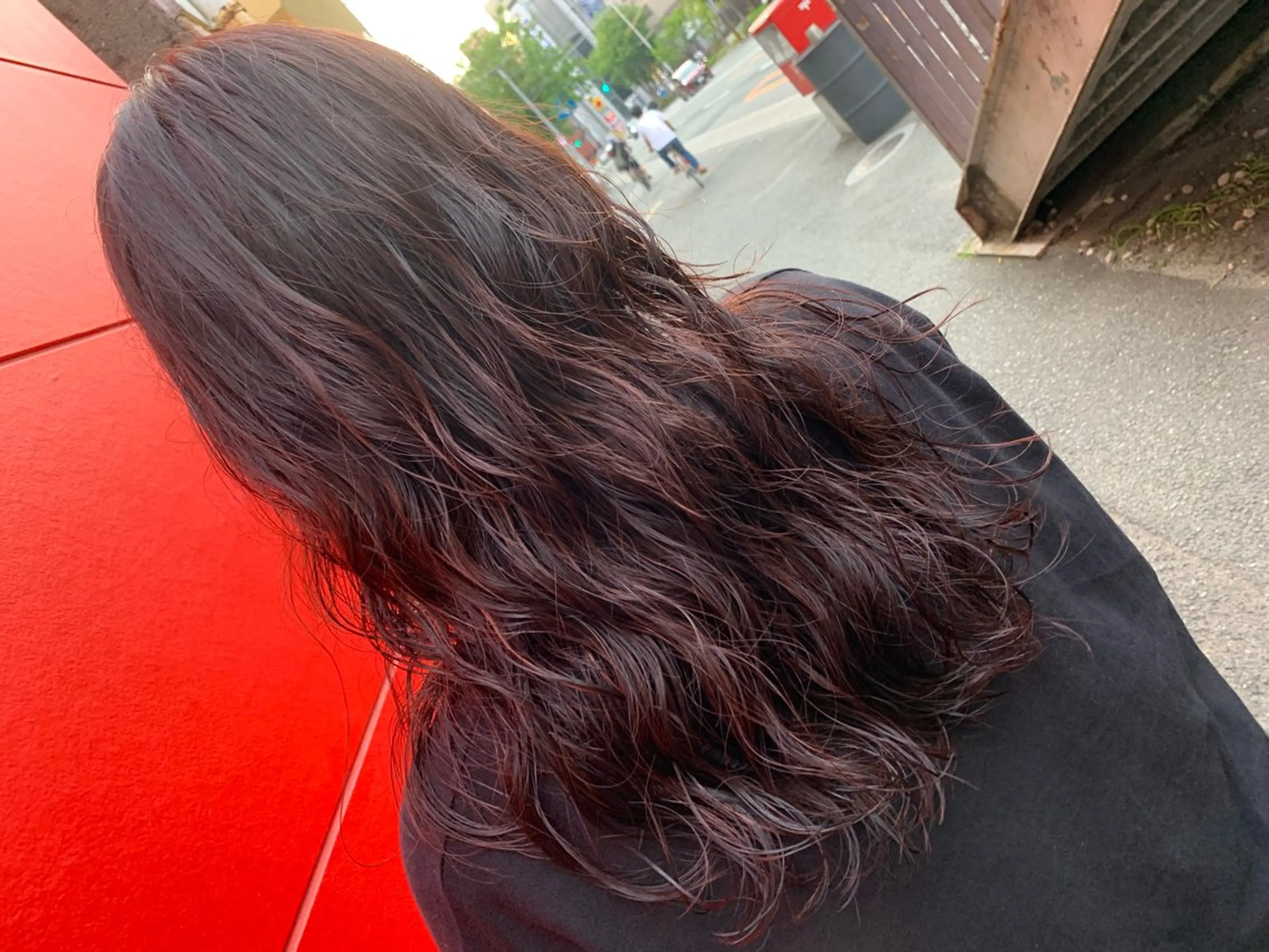 セミロング カラー パーマ セミロングパーマ ハイライトカラー ハイライト 岡本 幸法のヘアスタイル