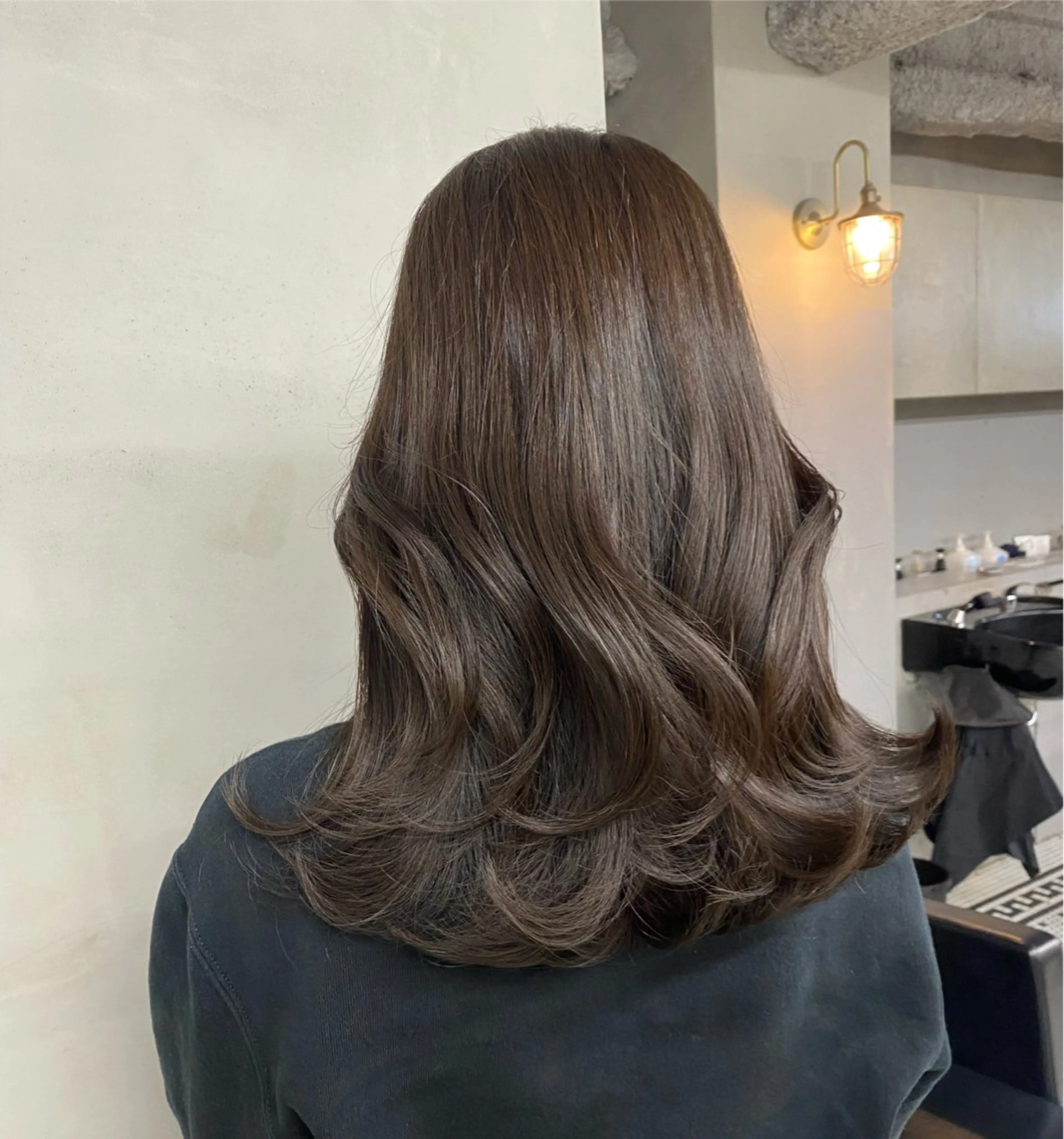 セミロング カラー カット ヘアカラー トリートメント ヘアセット 新宿/韓国ヘア/ 髪質改善ストレートのヘアスタイル