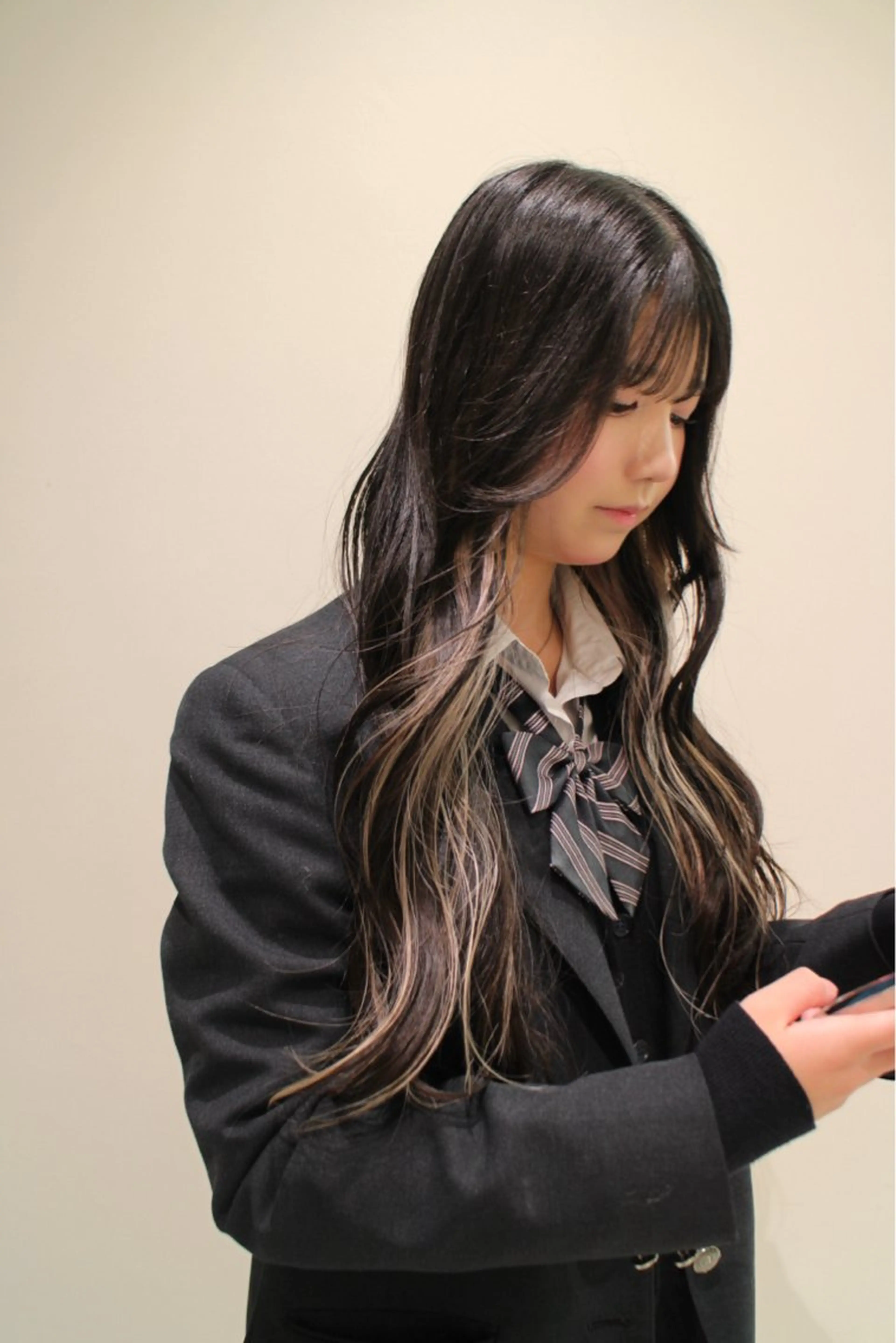 ロング カラー カーリーパーマ/ 透明ｶﾗｰ/MIKUのヘアスタイル