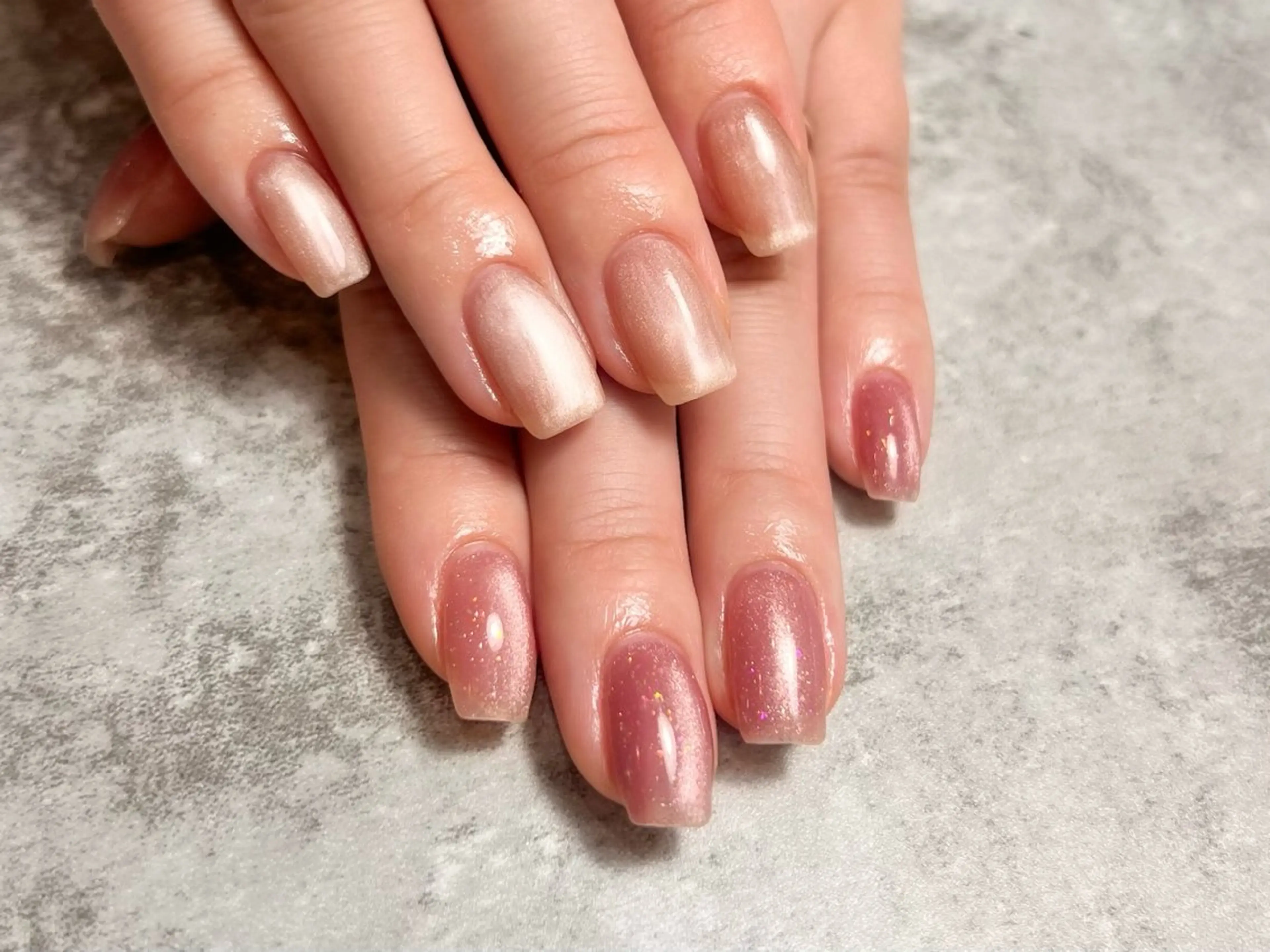 ネイル ハンドネイル LEFTNAILS フィルインニュアンスのネイルデザイン