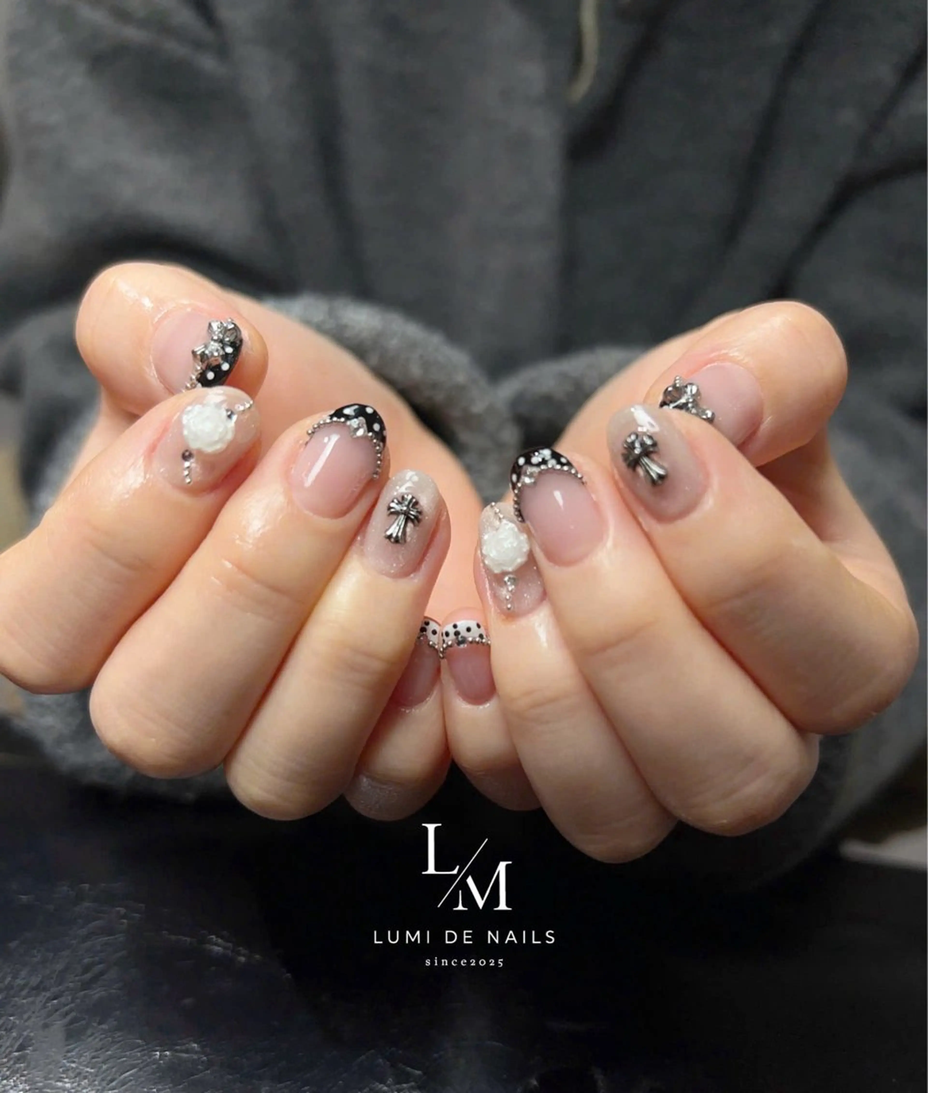 ネイル グラデーション ラメ(グリッター) マグネットネイル ミラーネイル ニュアンスネイル ハンドネイル Lumi de nailsのネイルデザイン