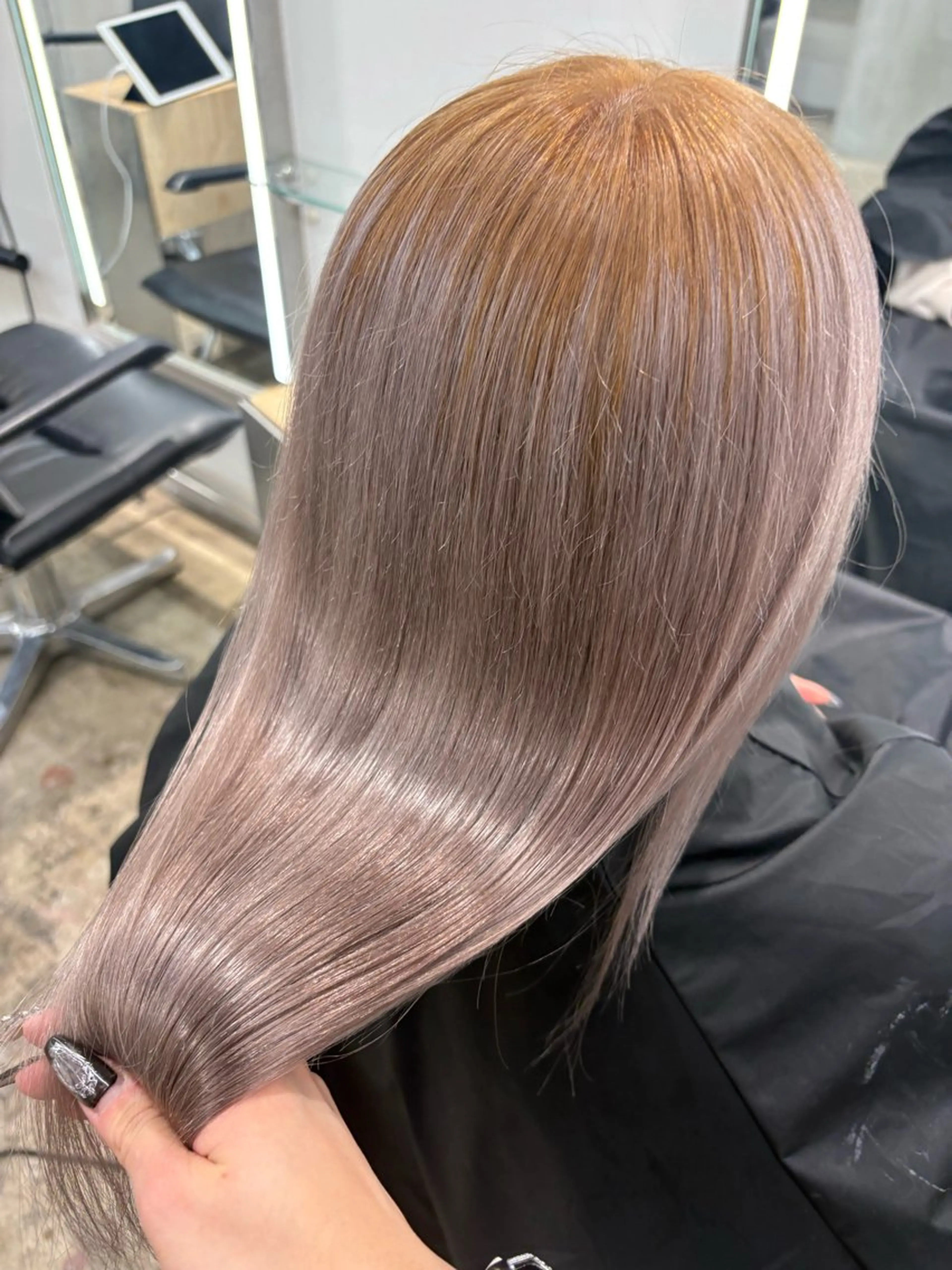 カラー グレージュ ミルクティーグレージュ 渋谷ハイトーン/ まぉまぉのヘアスタイル