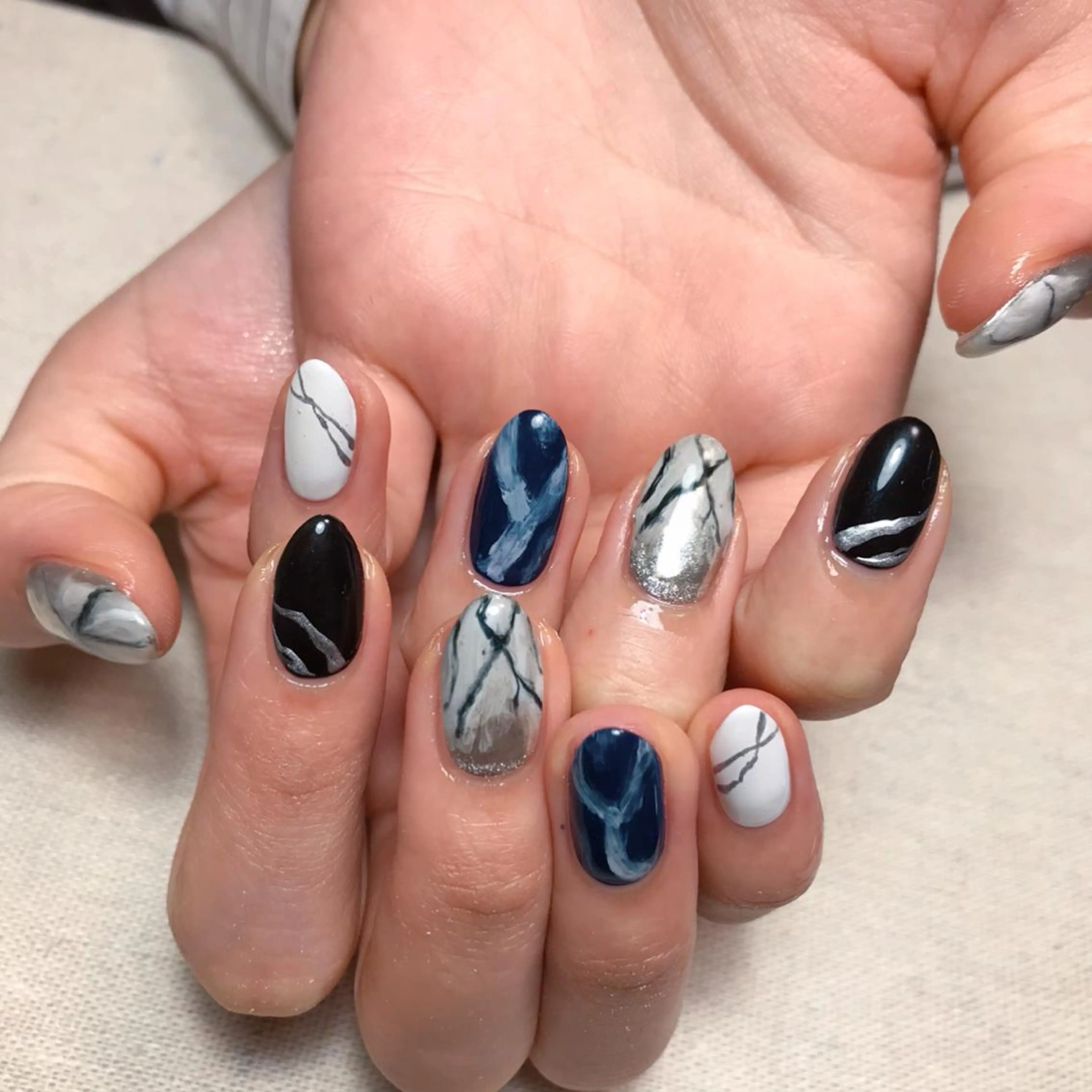 ネイル ハンドネイル 💅chainail _aiのネイルデザイン