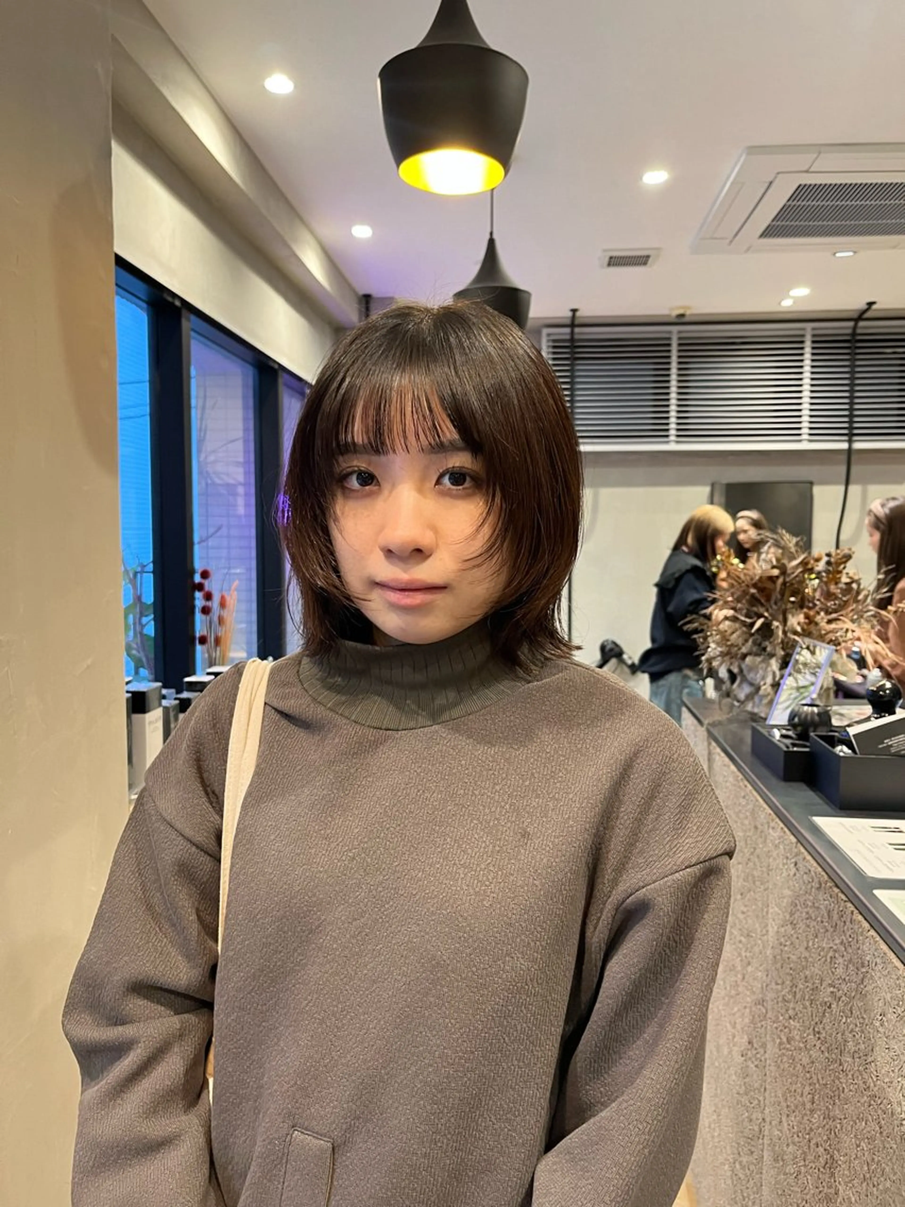 ショート ウルフカット カット ヘアカラー こまつばらみお/レイ ヤー/ダブルカラーのヘアスタイル