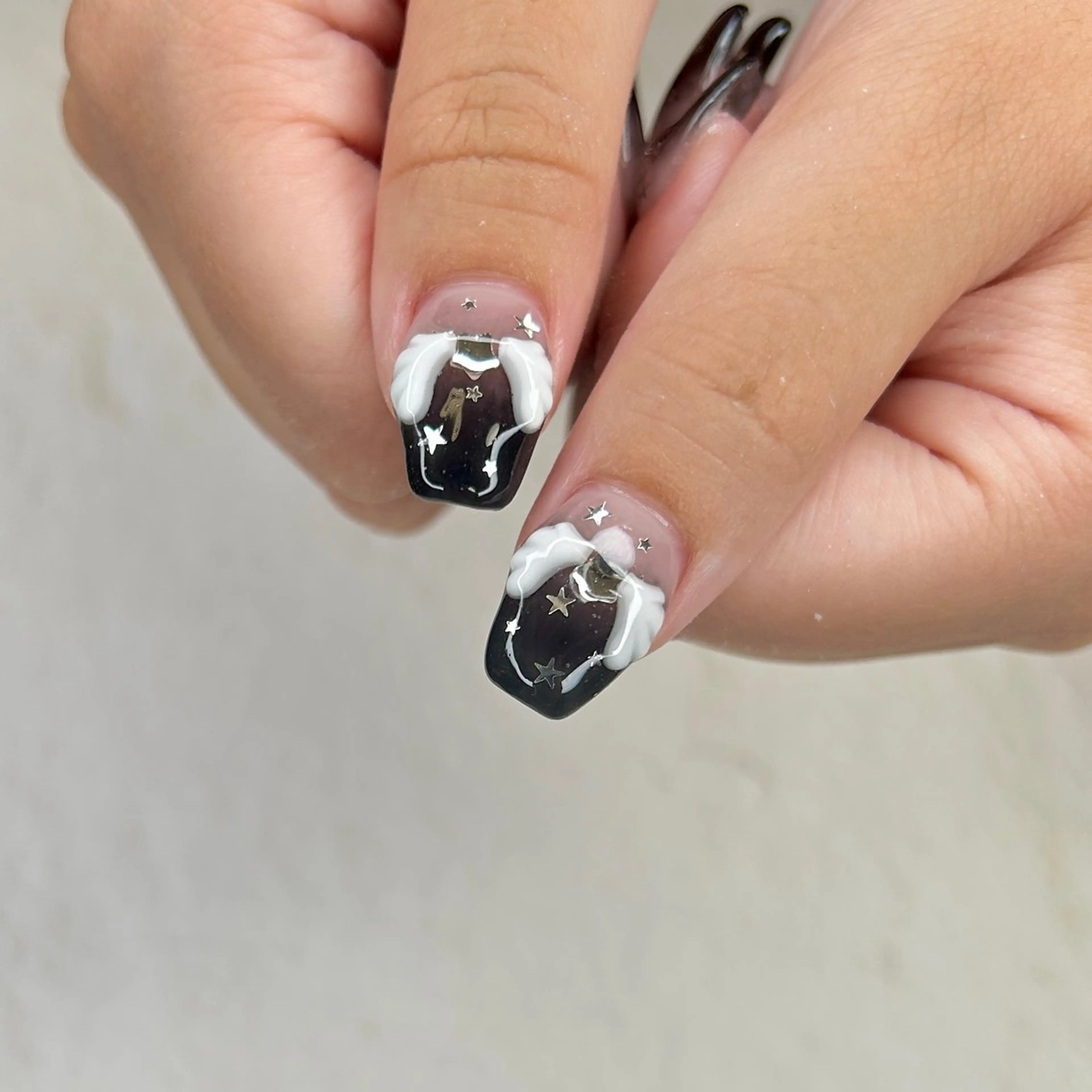 ネイル ハンドネイル フットネイル ease NAIL SALONのネイルデザイン