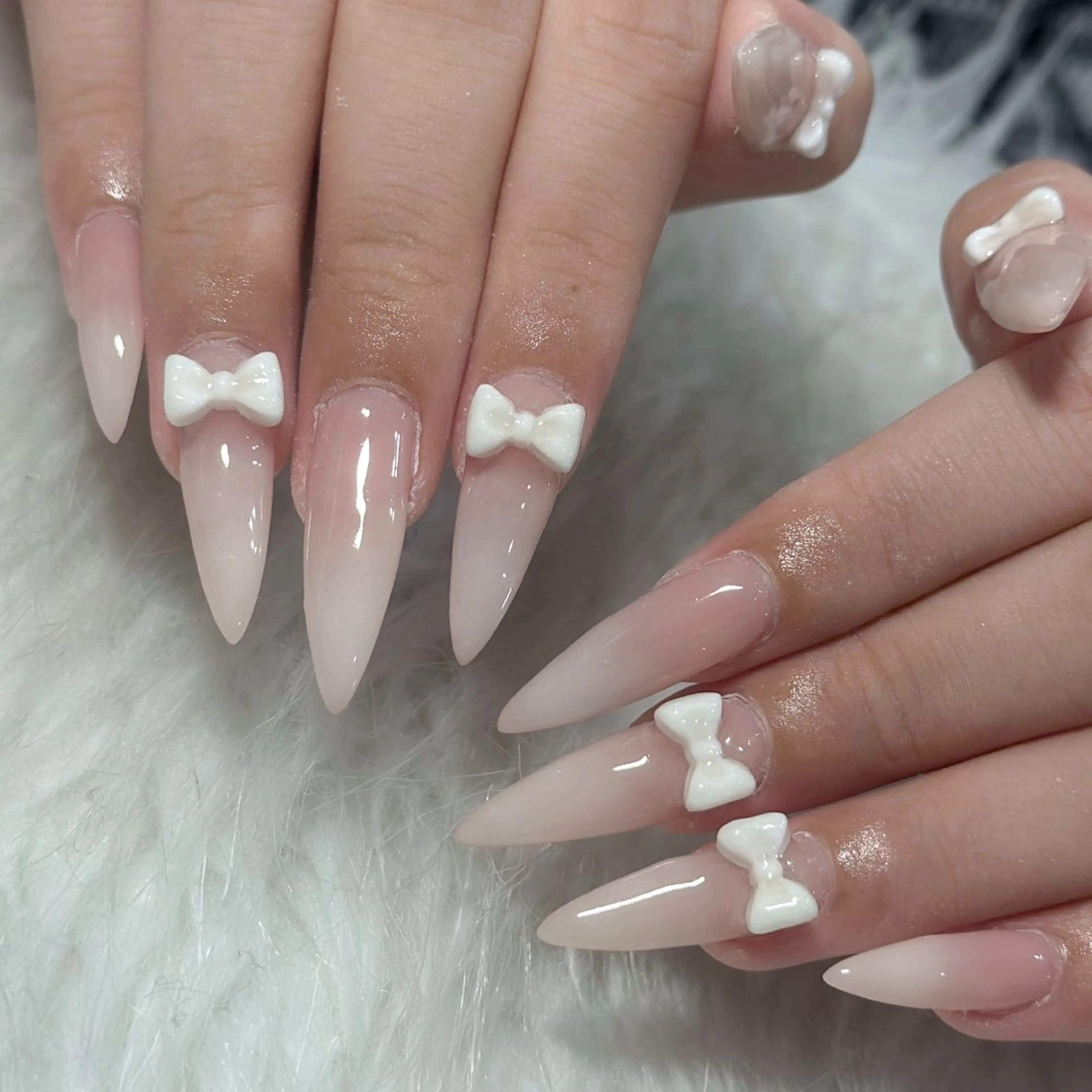 ネイル ハンドネイル フットネイル LAVISH nanamiのネイルデザイン