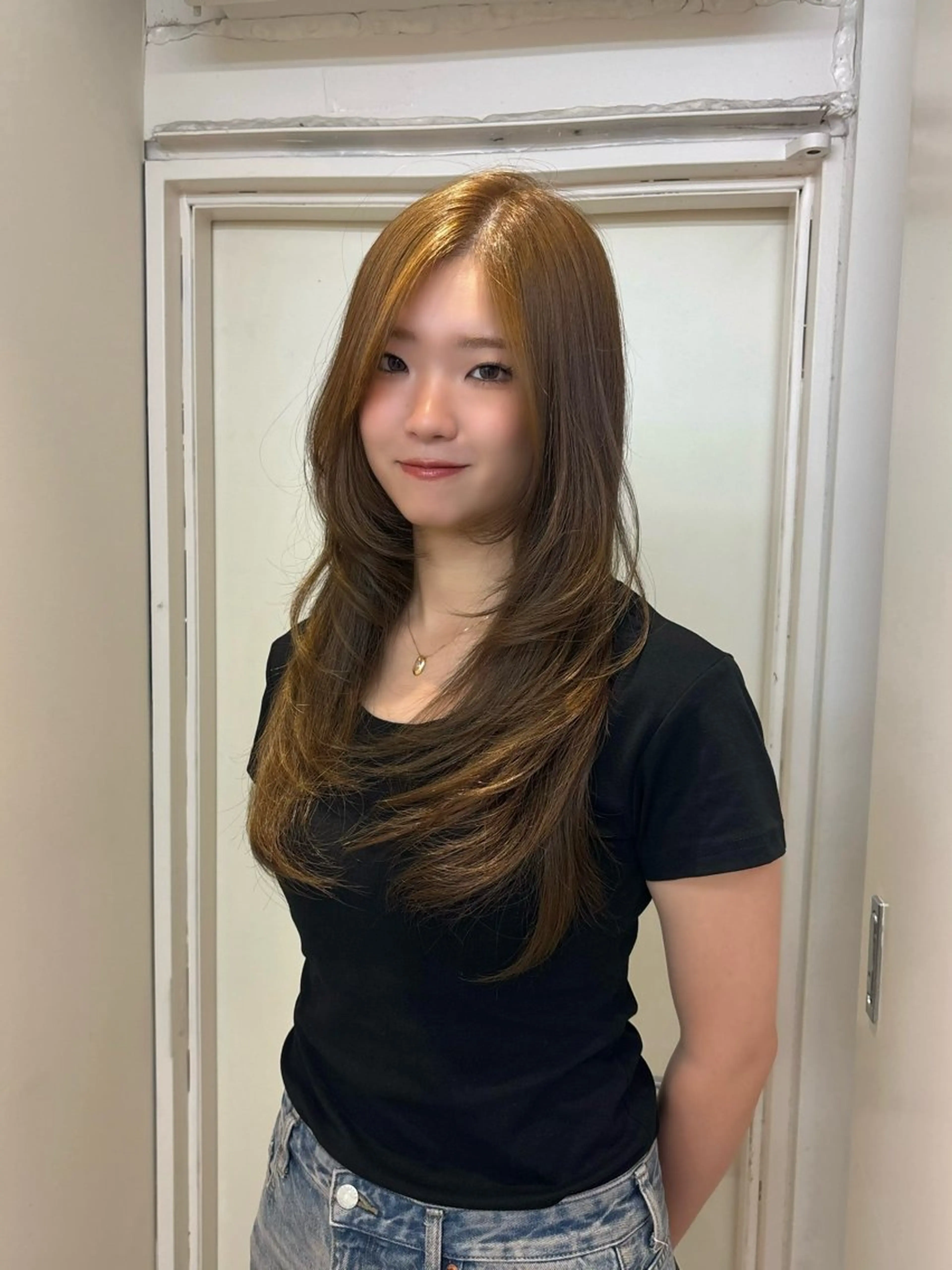 ロング カラー ベージュカラー 透明感カラー ダブルカラー オリーブベージュ 前髪カット/韓国/ モモカ🎀のヘアスタイル