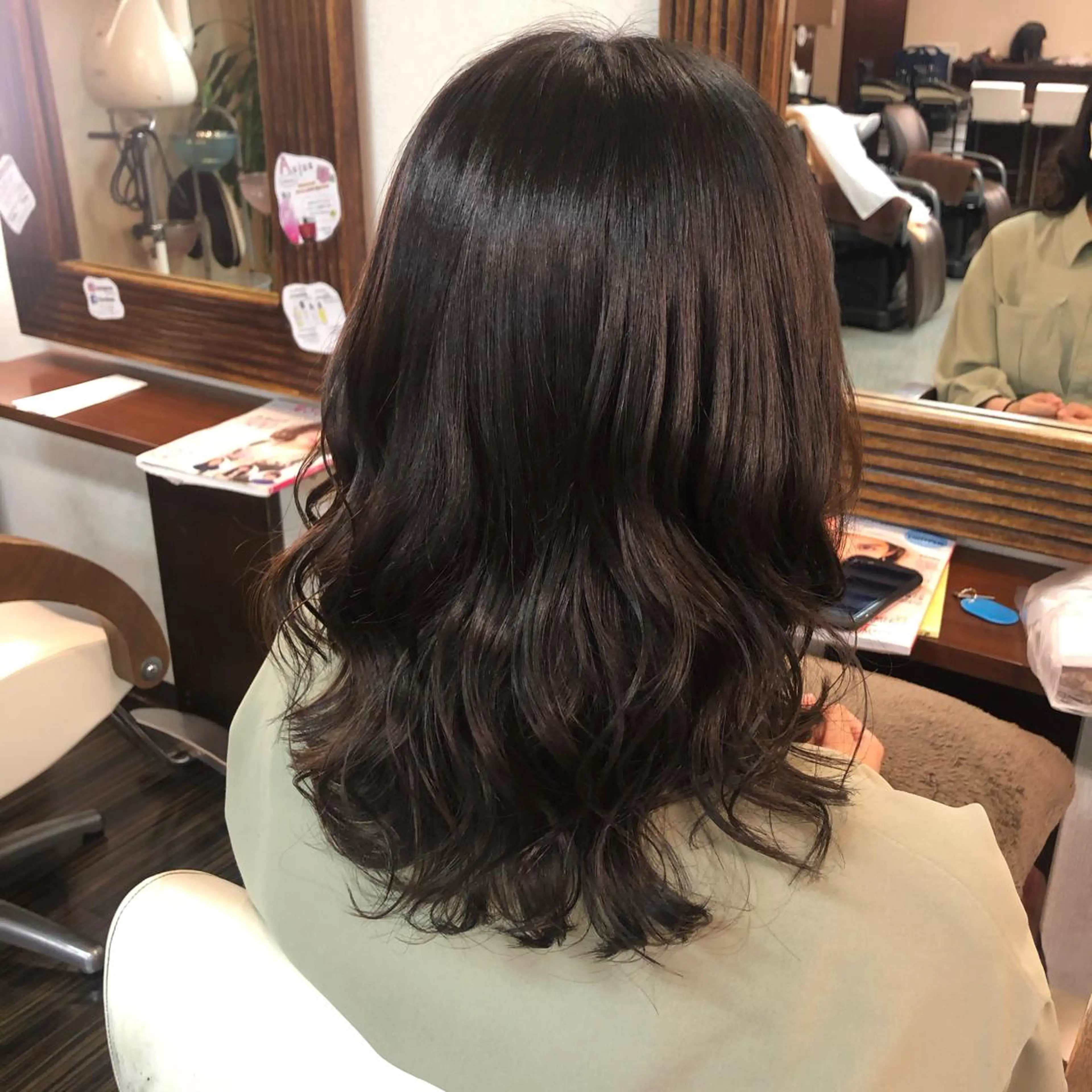 ミディアム 山崎 絵莉香のヘアスタイル