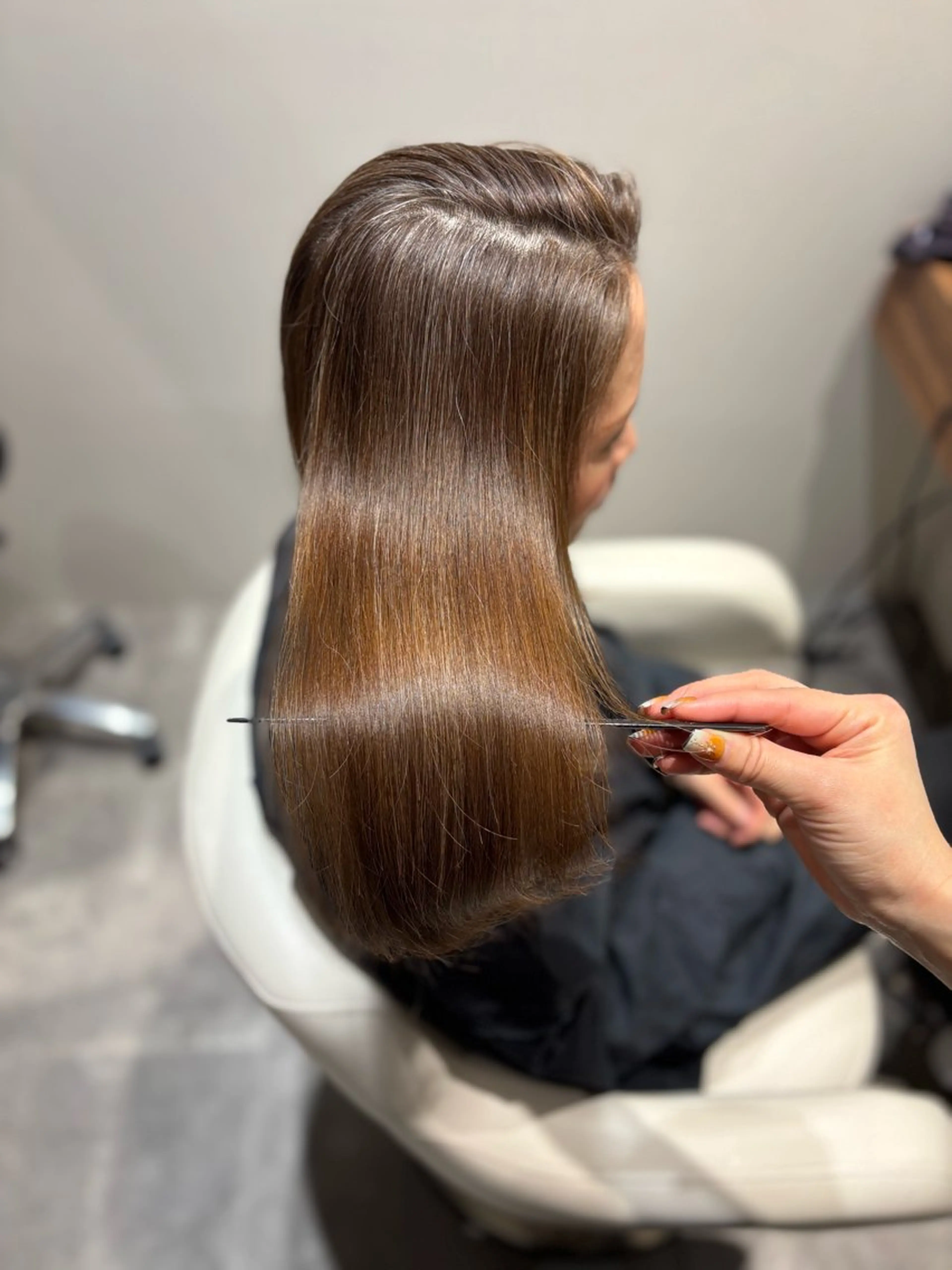ロング トリートメント 美髪ヘア 🤍erikaのヘアスタイル