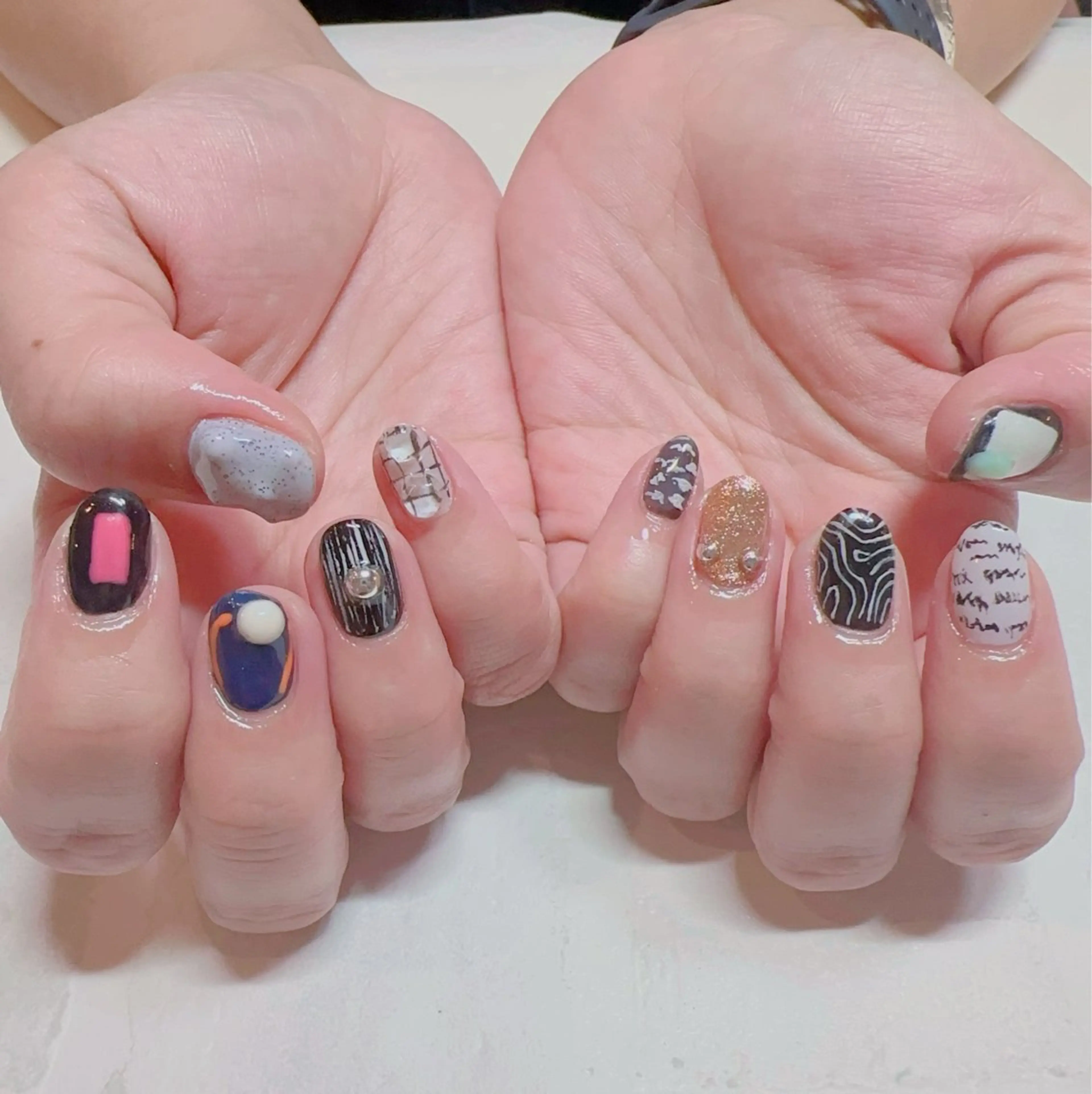 ネイル nail saron Aphrisのネイルデザイン
