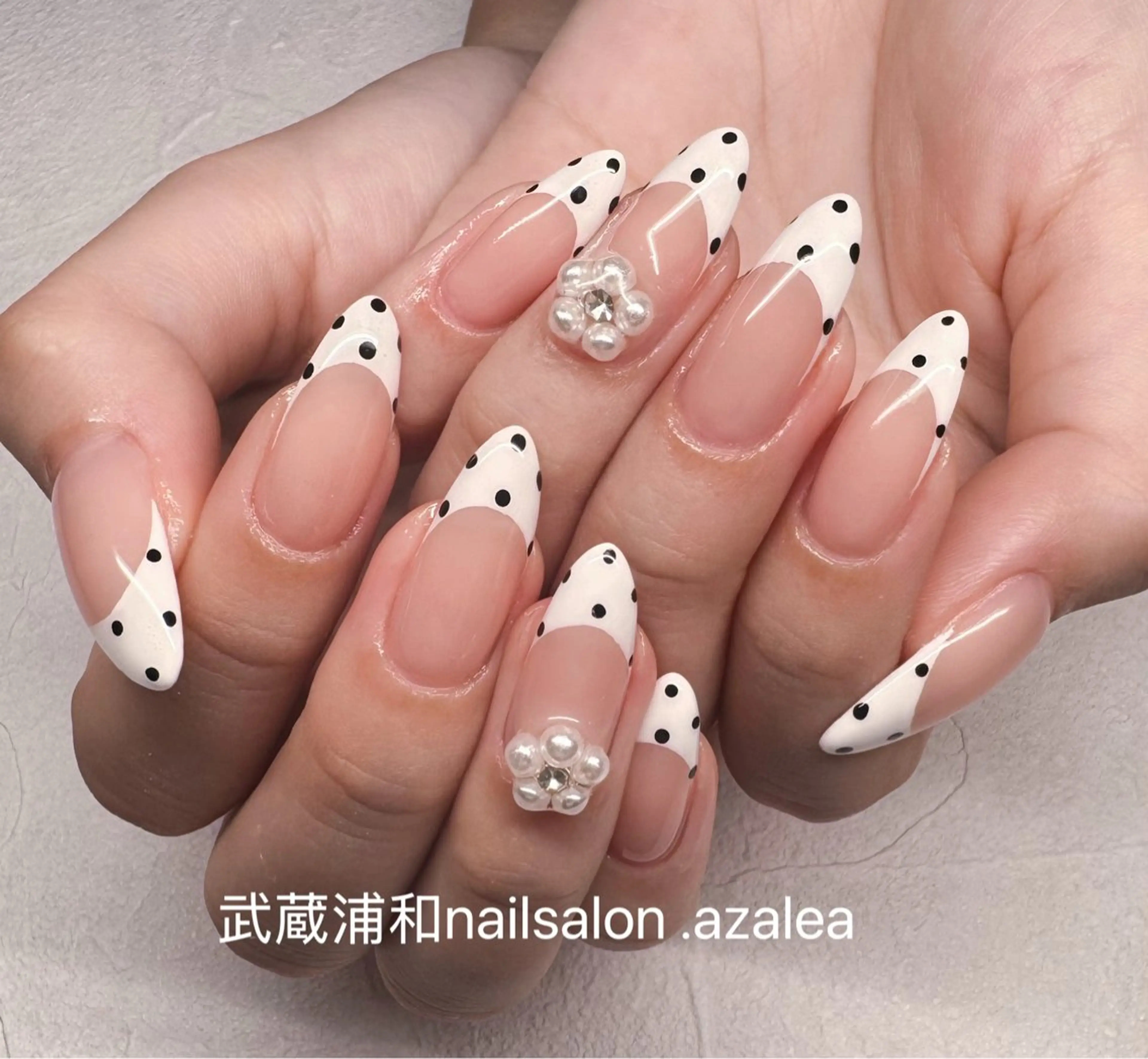 ネイル ハンドネイル R inのネイルデザイン