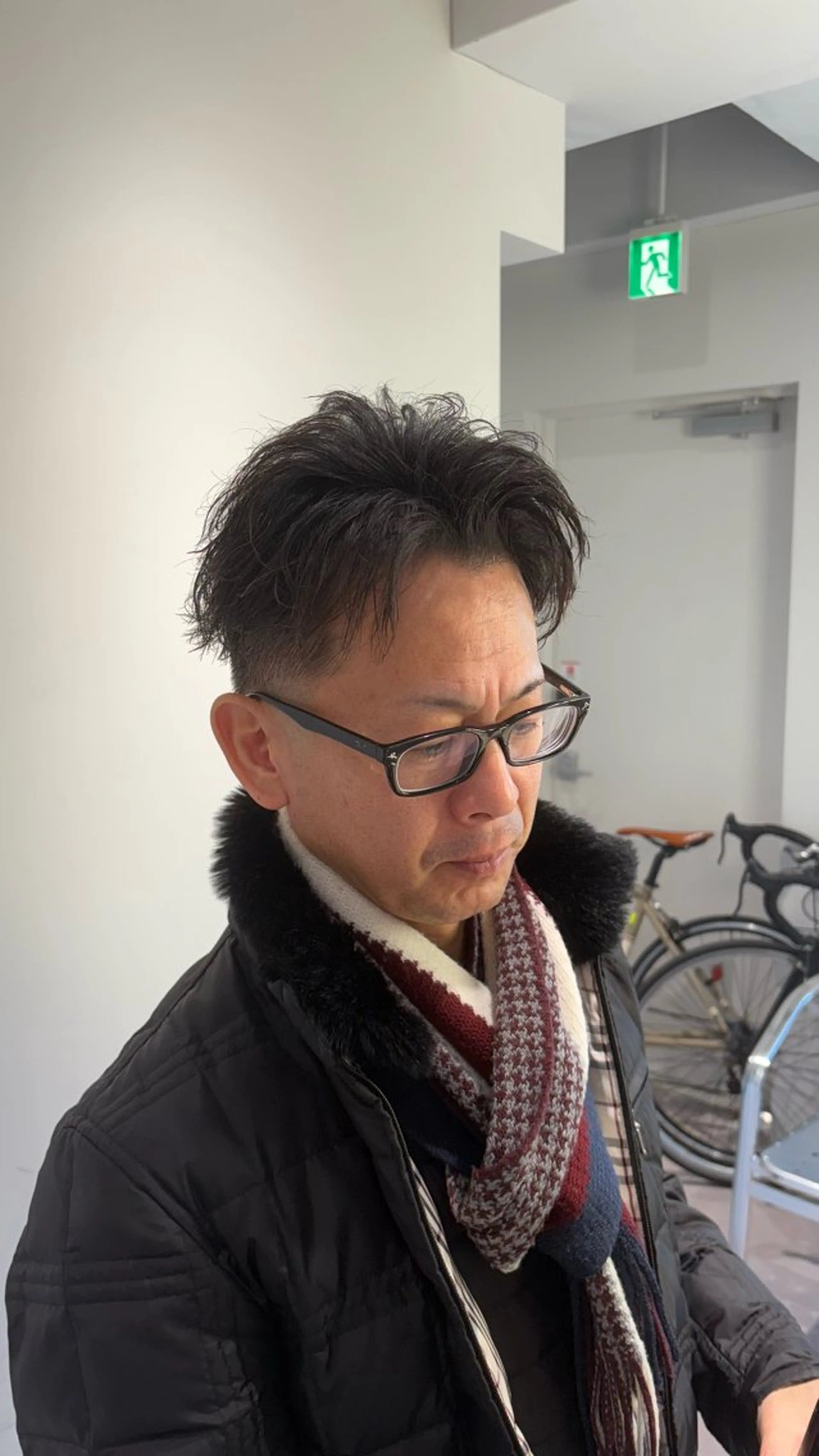 ミディアム メンズ 刈り上げ カット 高橋 周のヘアスタイル