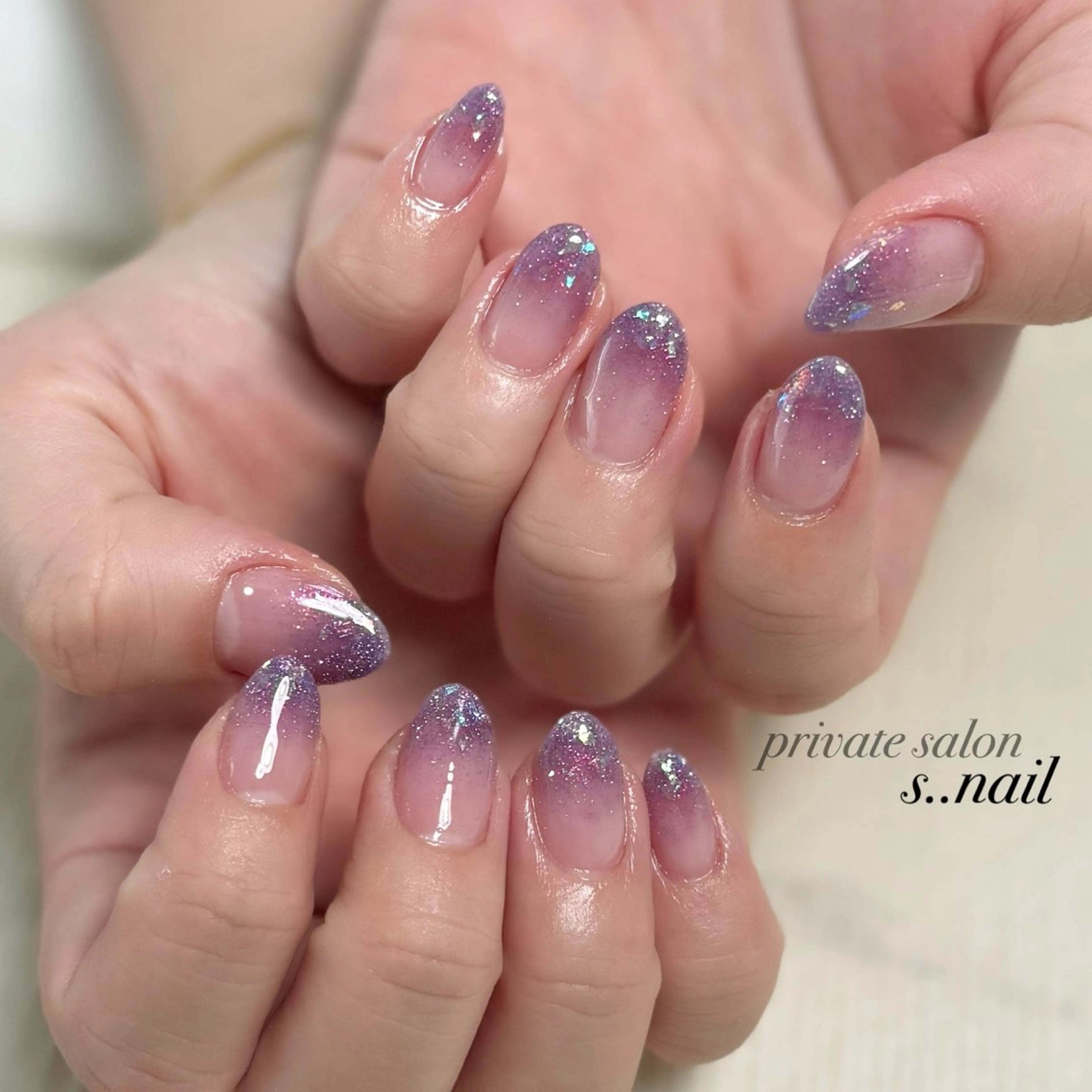 ネイル キラキラネイル パープル ハンドネイル フットネイル s..nail / MORITAのネイルデザイン