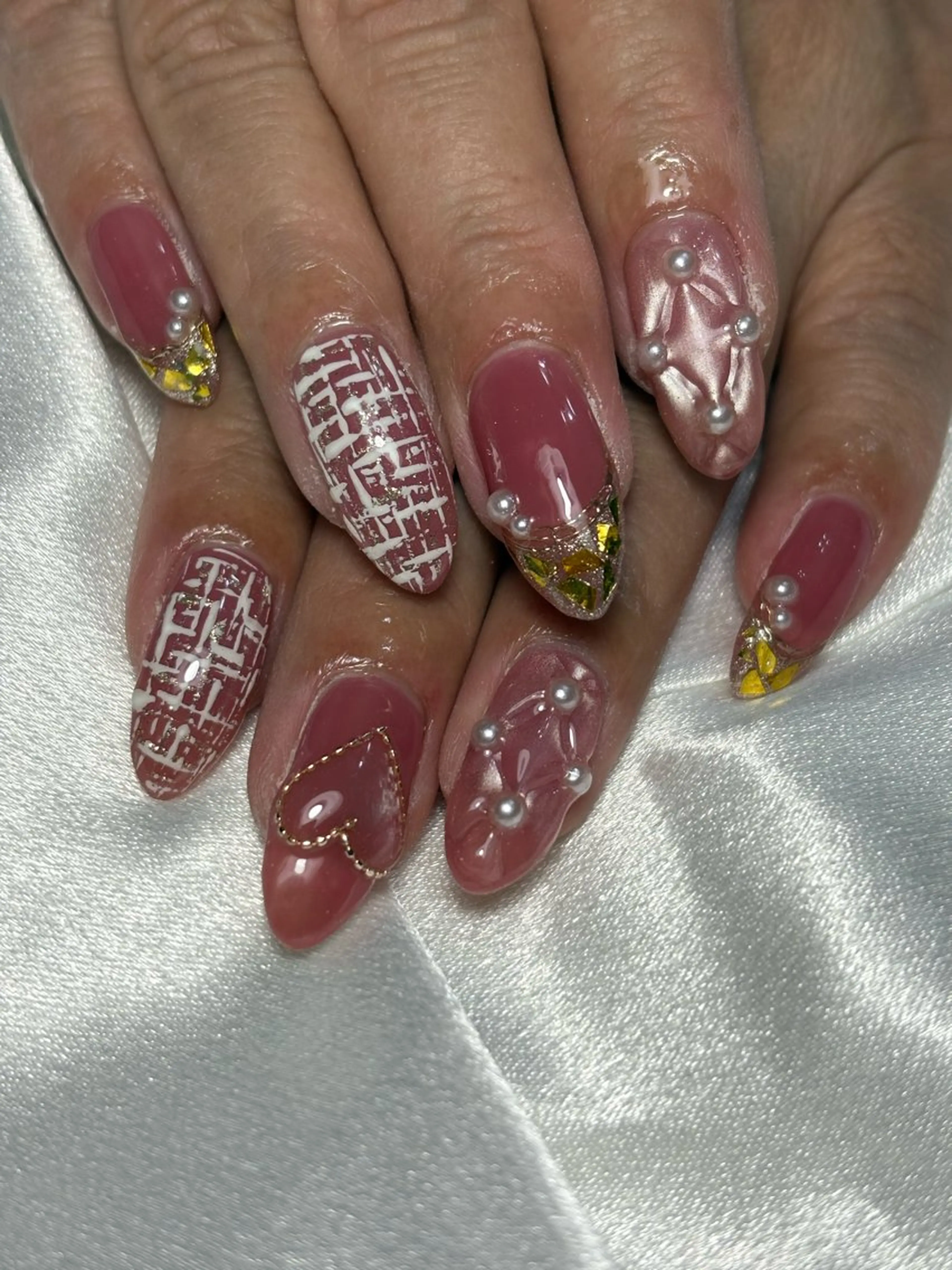 ネイル ハンドネイル フットネイル ✴︎ Delightのネイルデザイン