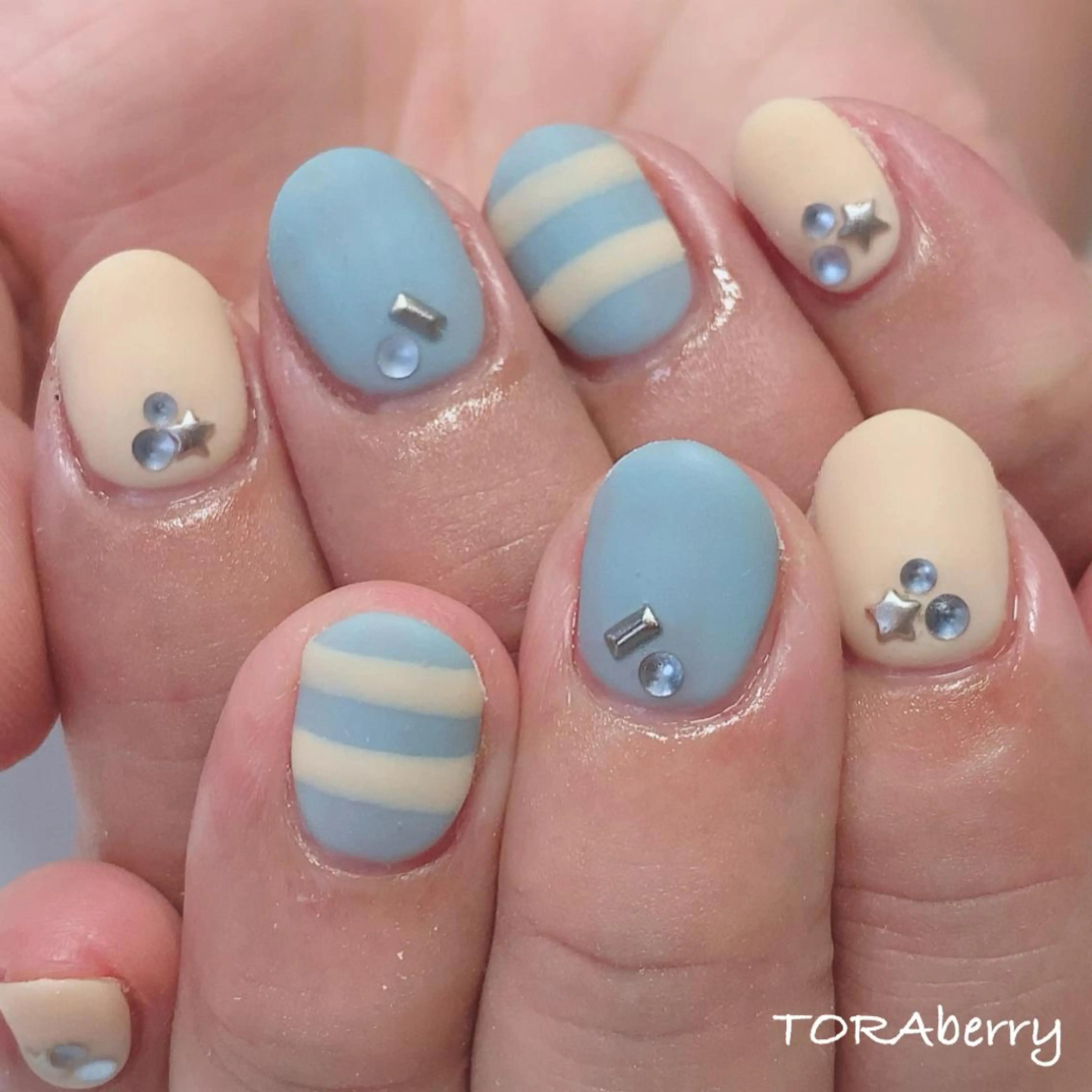 ネイル ハンドネイル ネイリスト なつみのネイルデザイン