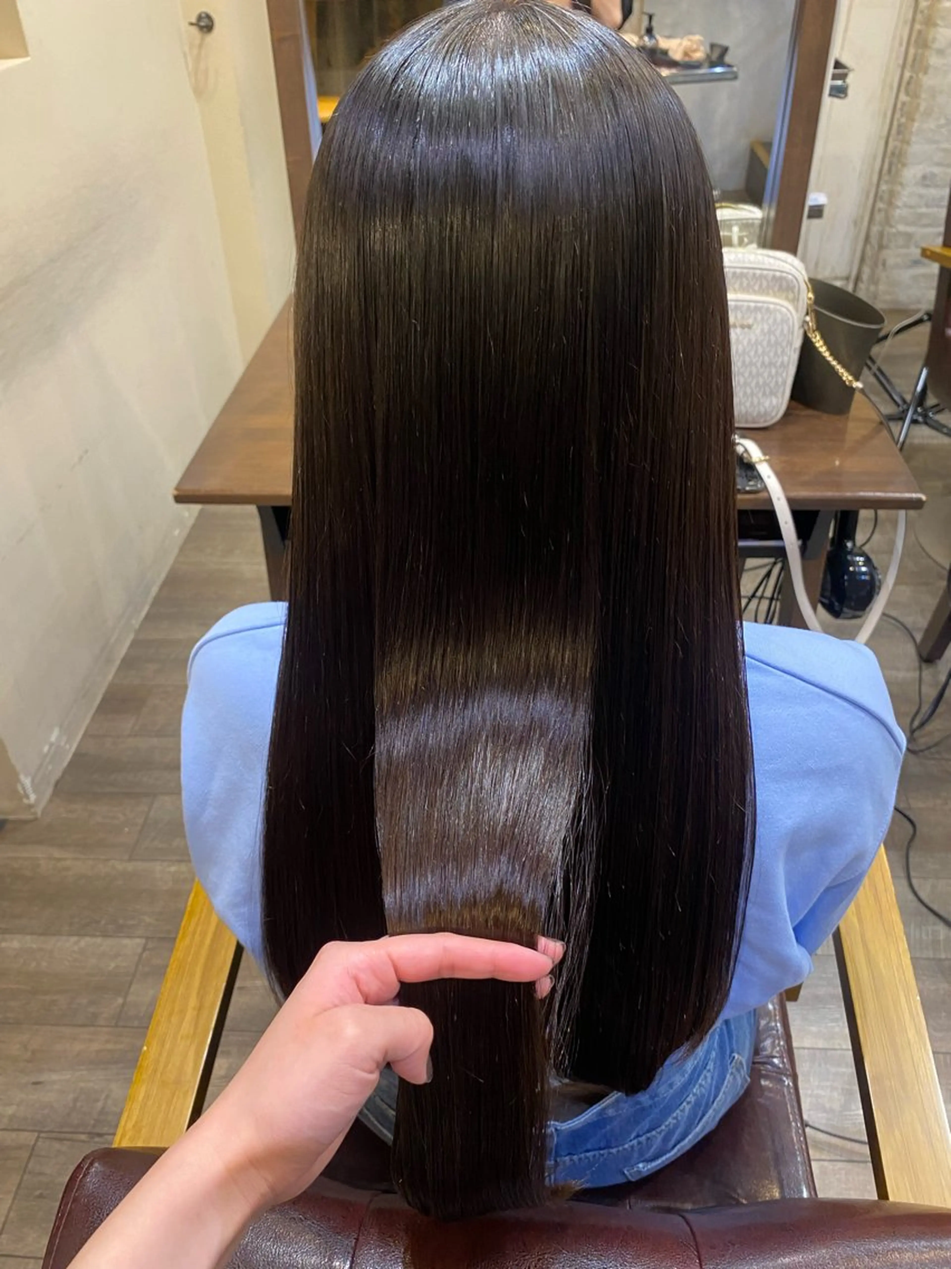 カラー カット 縮毛矯正 似合わせレイヤー、 透けカラー/杉本花のヘアスタイル