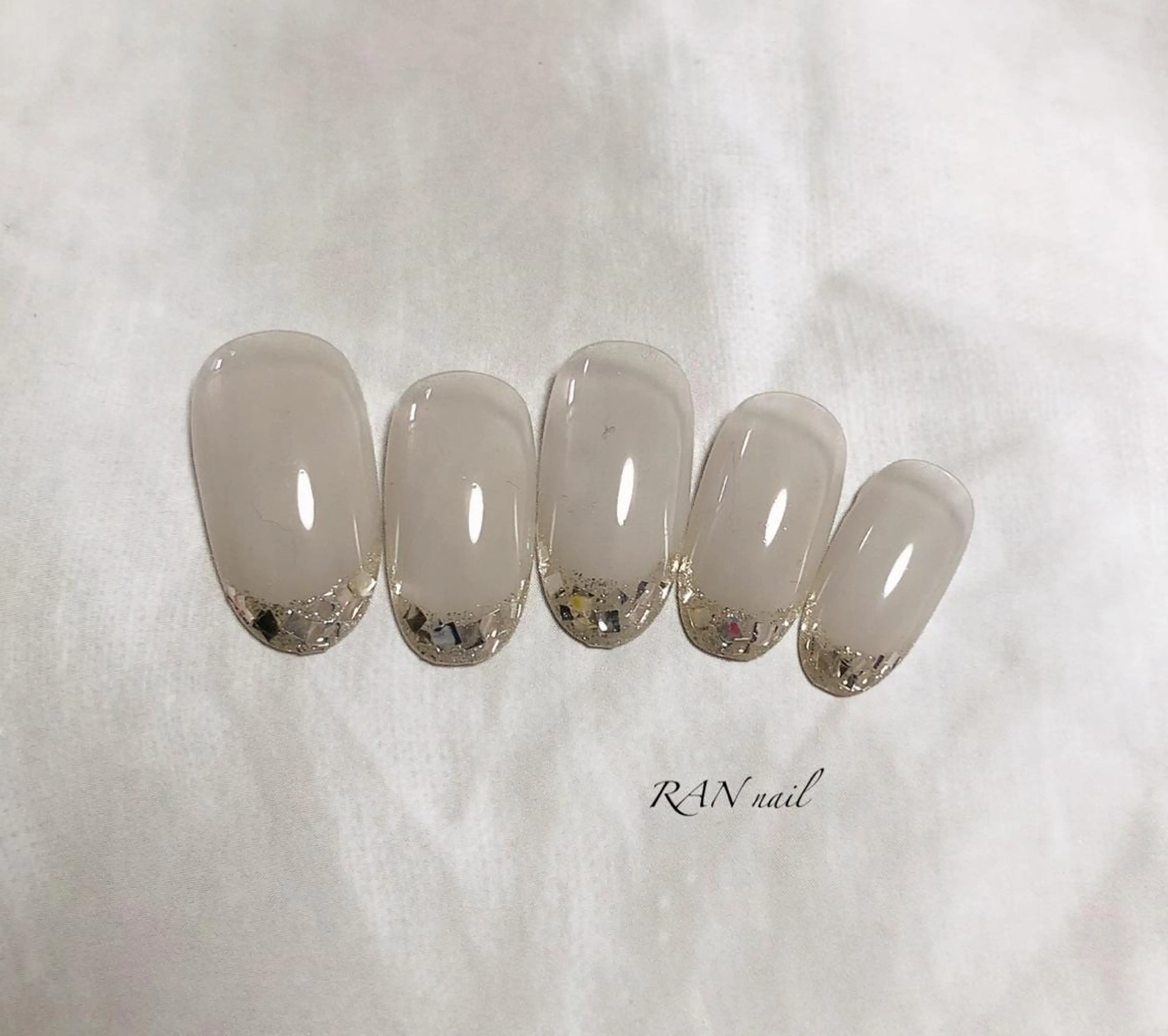 ネイル フットネイル フレンチネイル ガラスフレンチ キラキラネイル オフィスネイル ハンドネイル フットネイル RAN nailのネイルデザイン