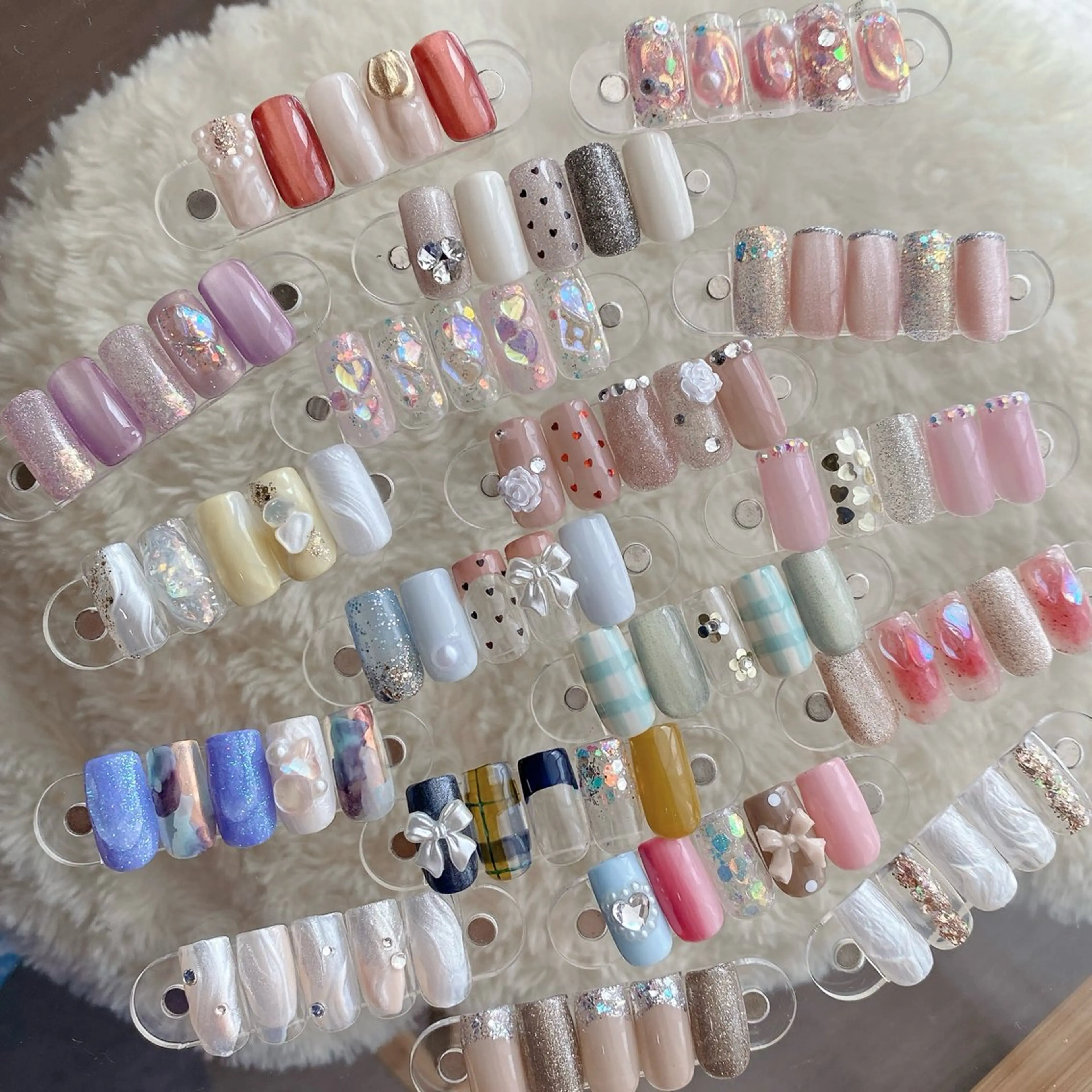 ネイル フラッシュネイル フレンチネイル 韓国ネイル マグネットネイル ニュアンスネイル ハンドネイル amuse ニュアンス/個性派のネイルデザイン