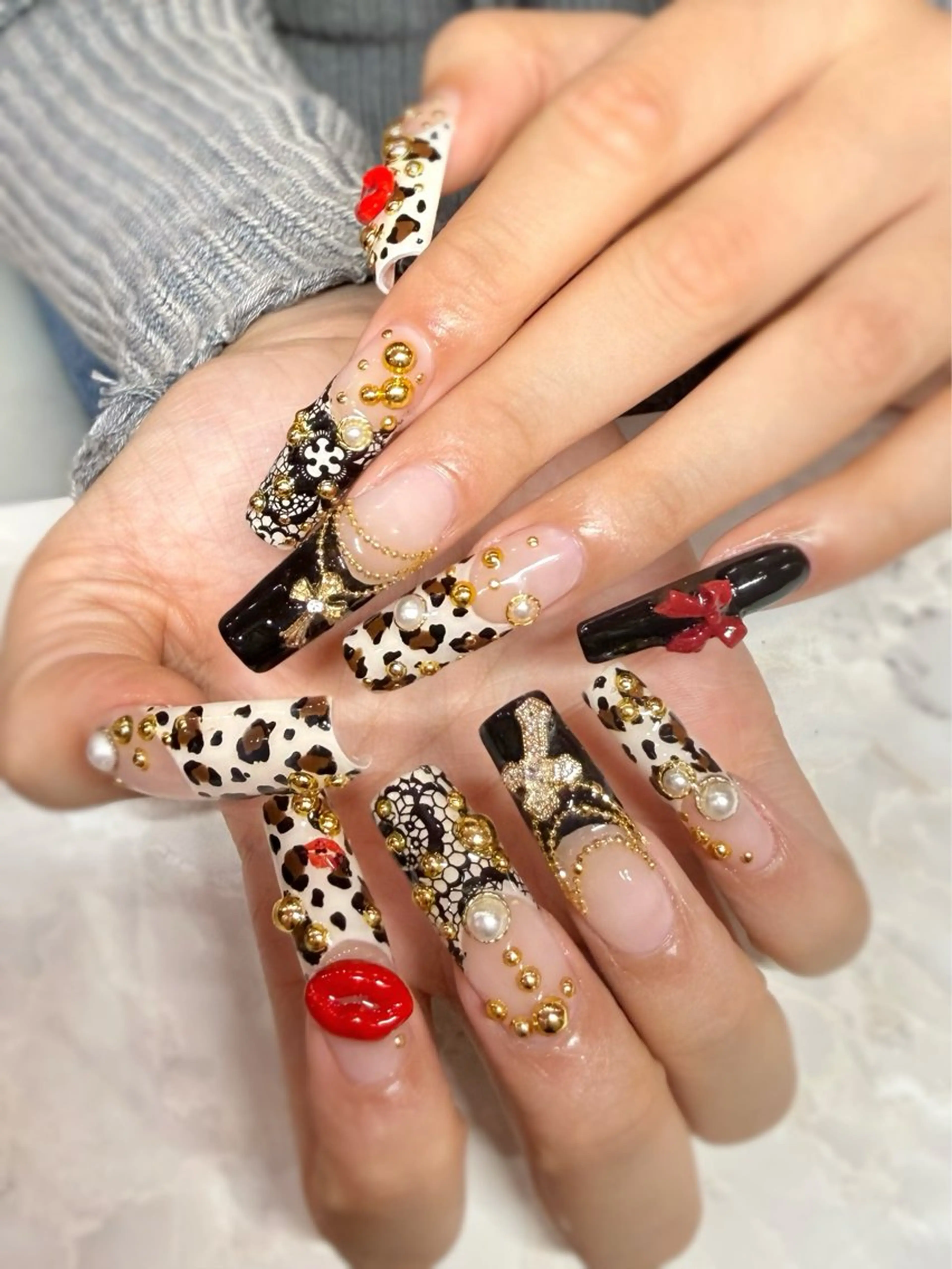 ネイル Rits Nail所属・RitsNail 🤍 RENAのネイルデザイン